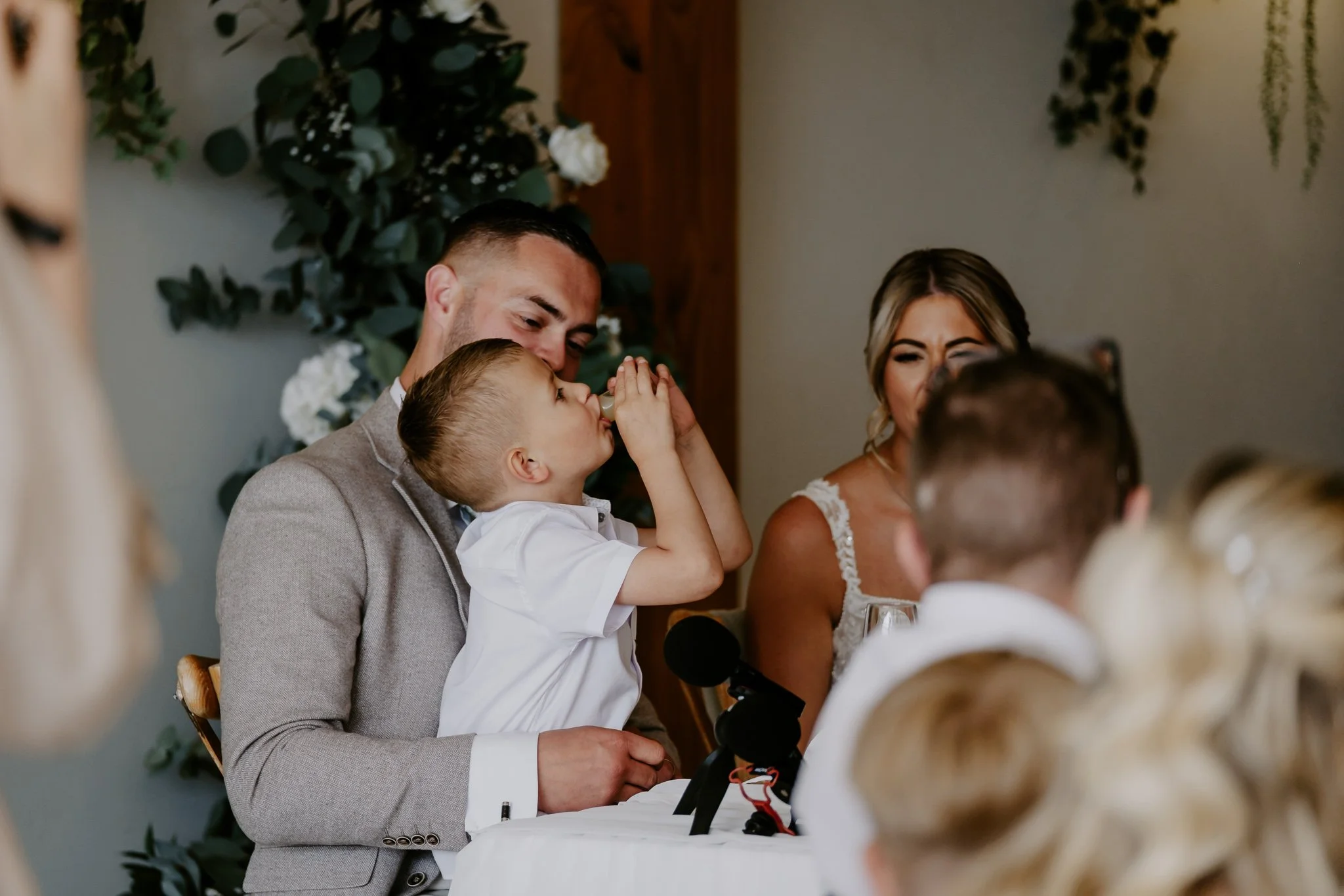 Hanbury-Barns-May-Wedding-Photography-94.jpg