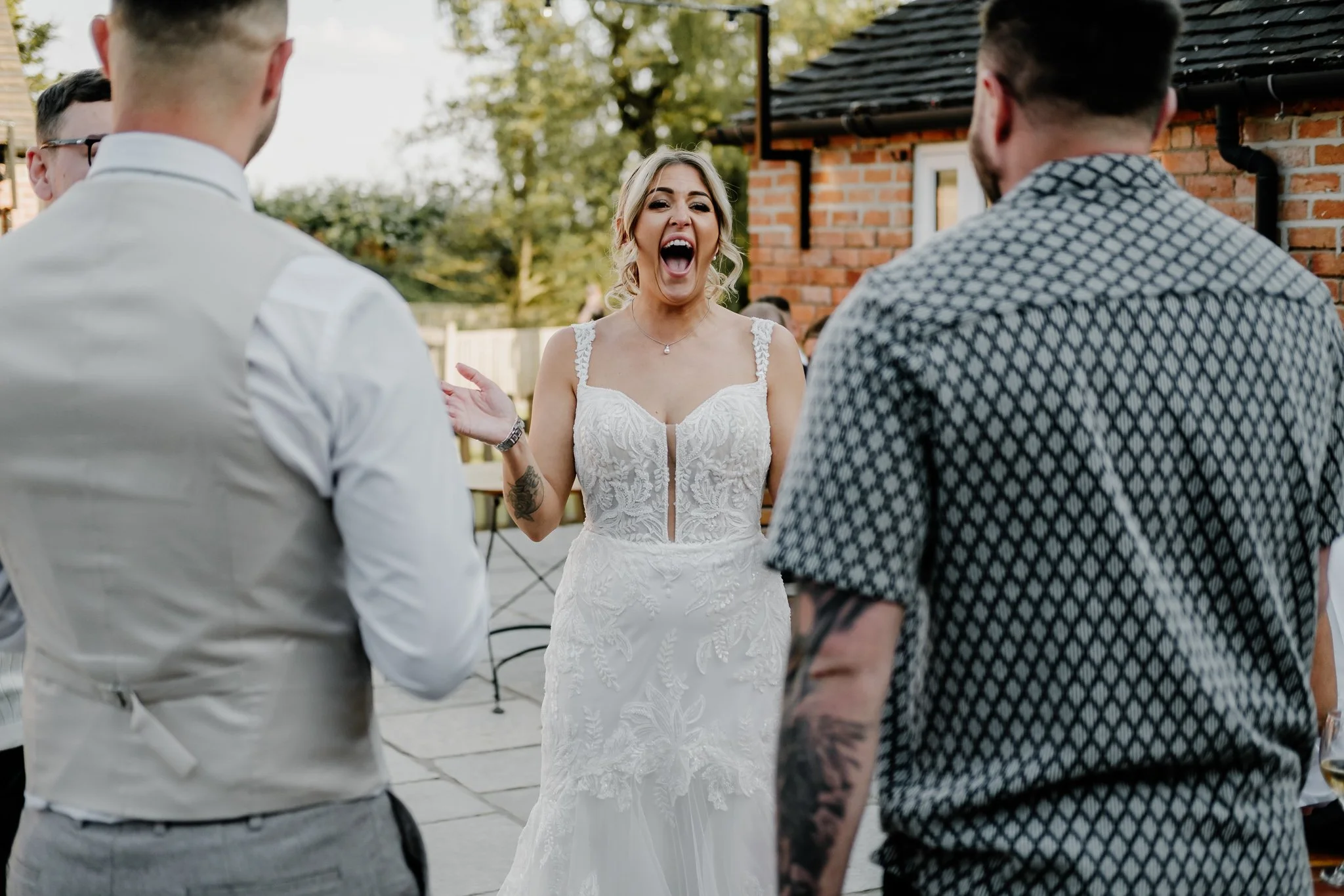 Hanbury-Barns-May-Wedding-Photography-101.jpg
