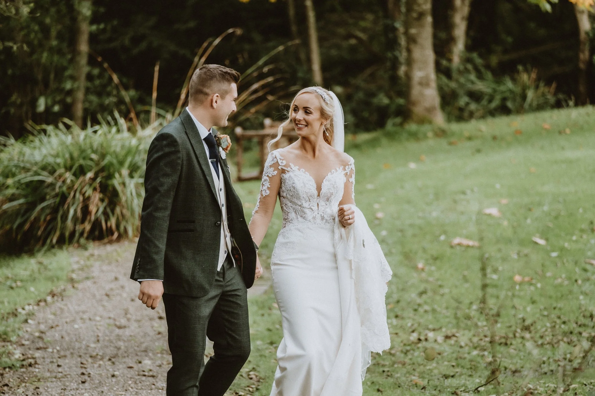 Mill-Barns-Wedding-Photography-Shropshire-124.jpg