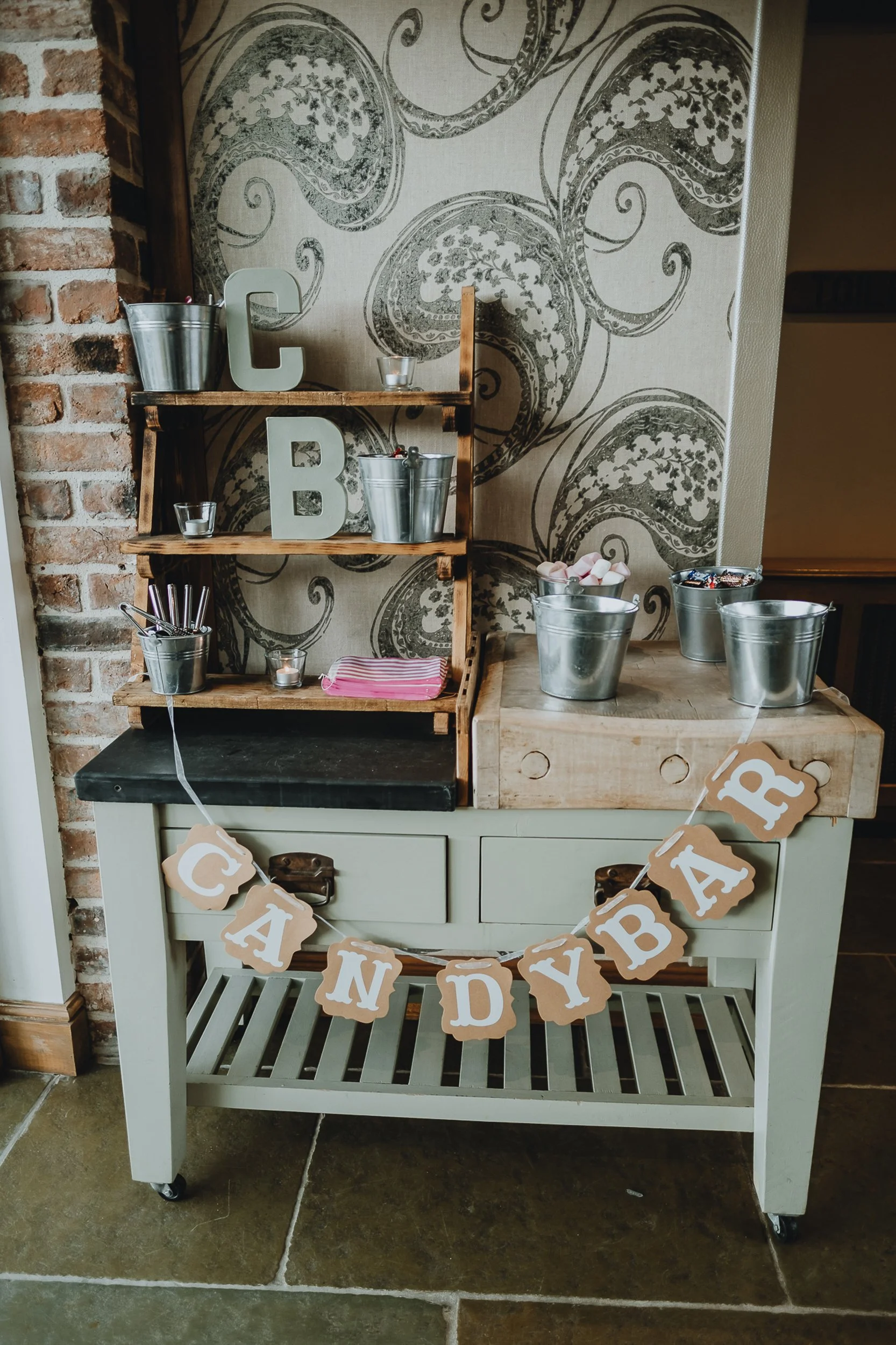 Curradine-Barns-Wedding-Worcestershire-13.jpg