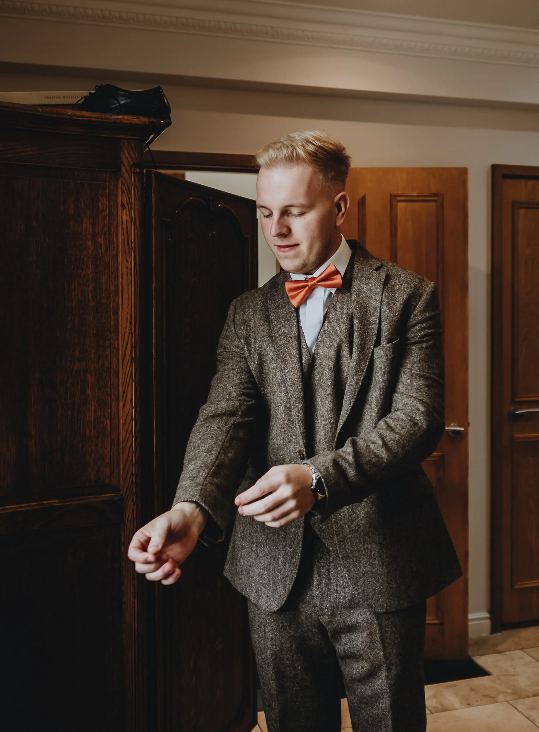 Swancar-farm-wedding-photograonottighamshire-21.jpg