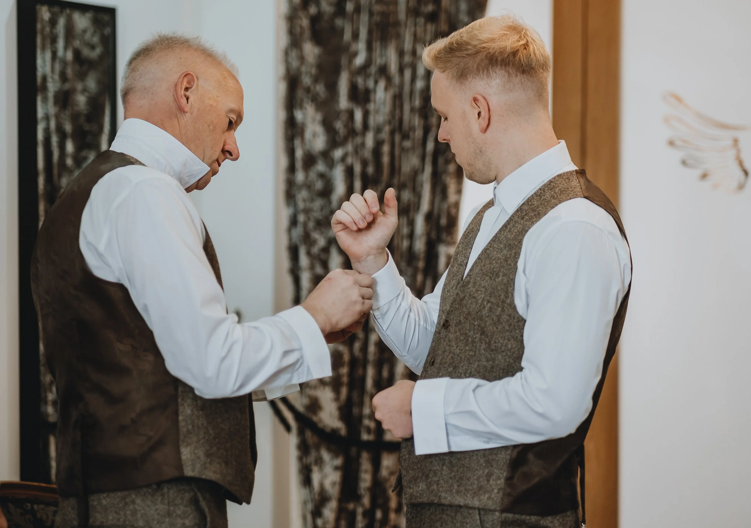 Swancar-farm-wedding-photography-onottighamshire-17.jpg