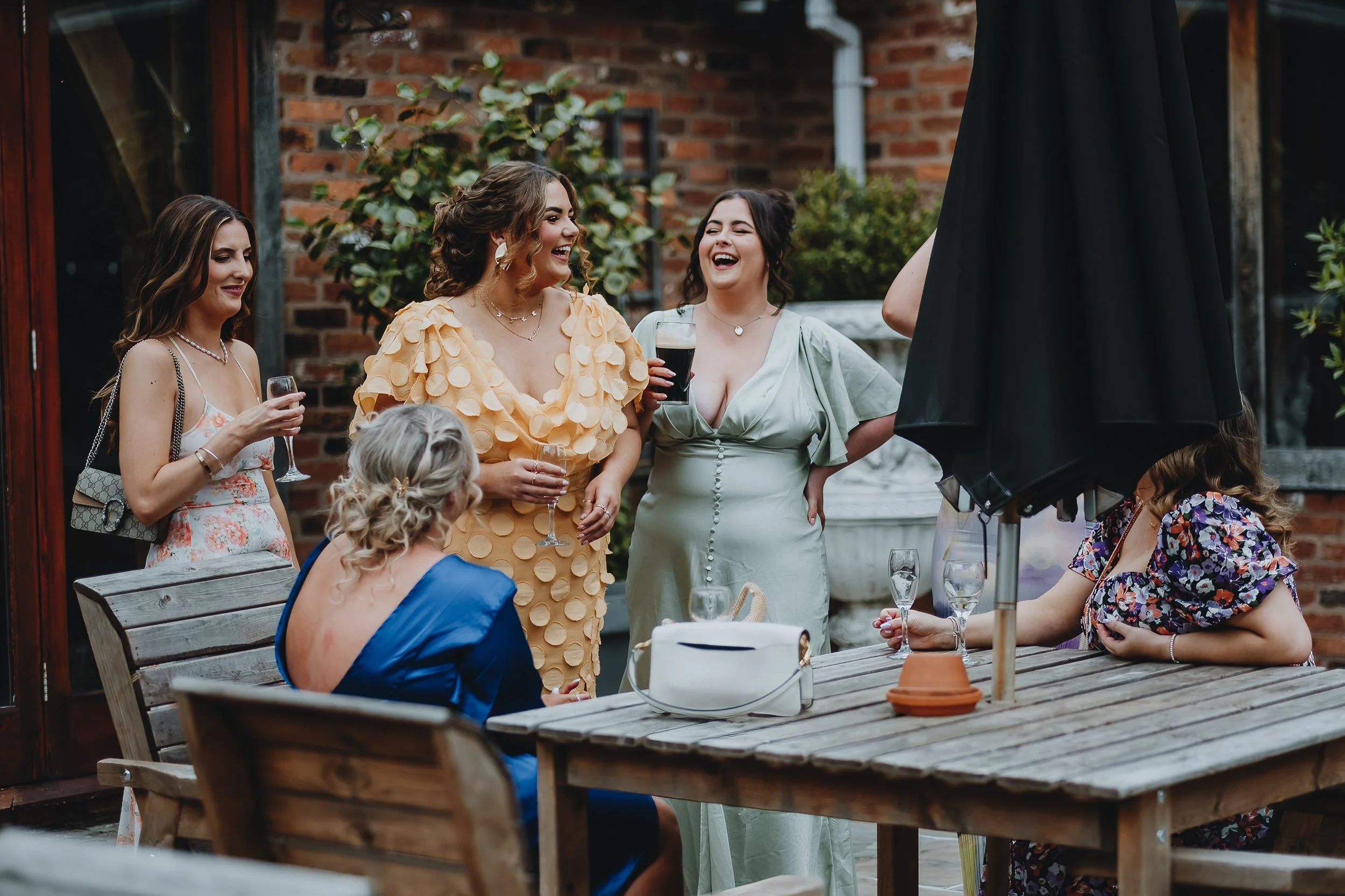Swancar-farm-wedding-photography-onottighamshire-27.jpg
