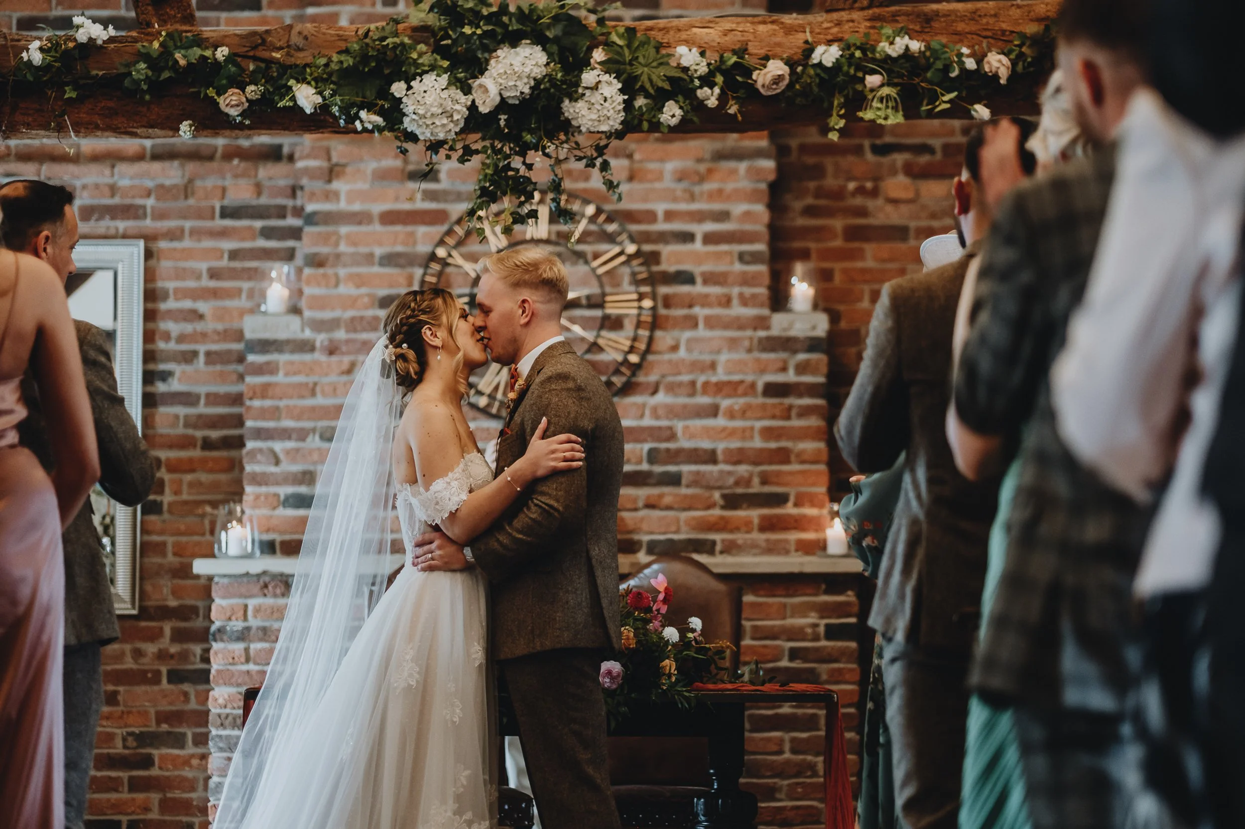 Swancar-farm-wedding-photography-onottighamshire-34.jpg