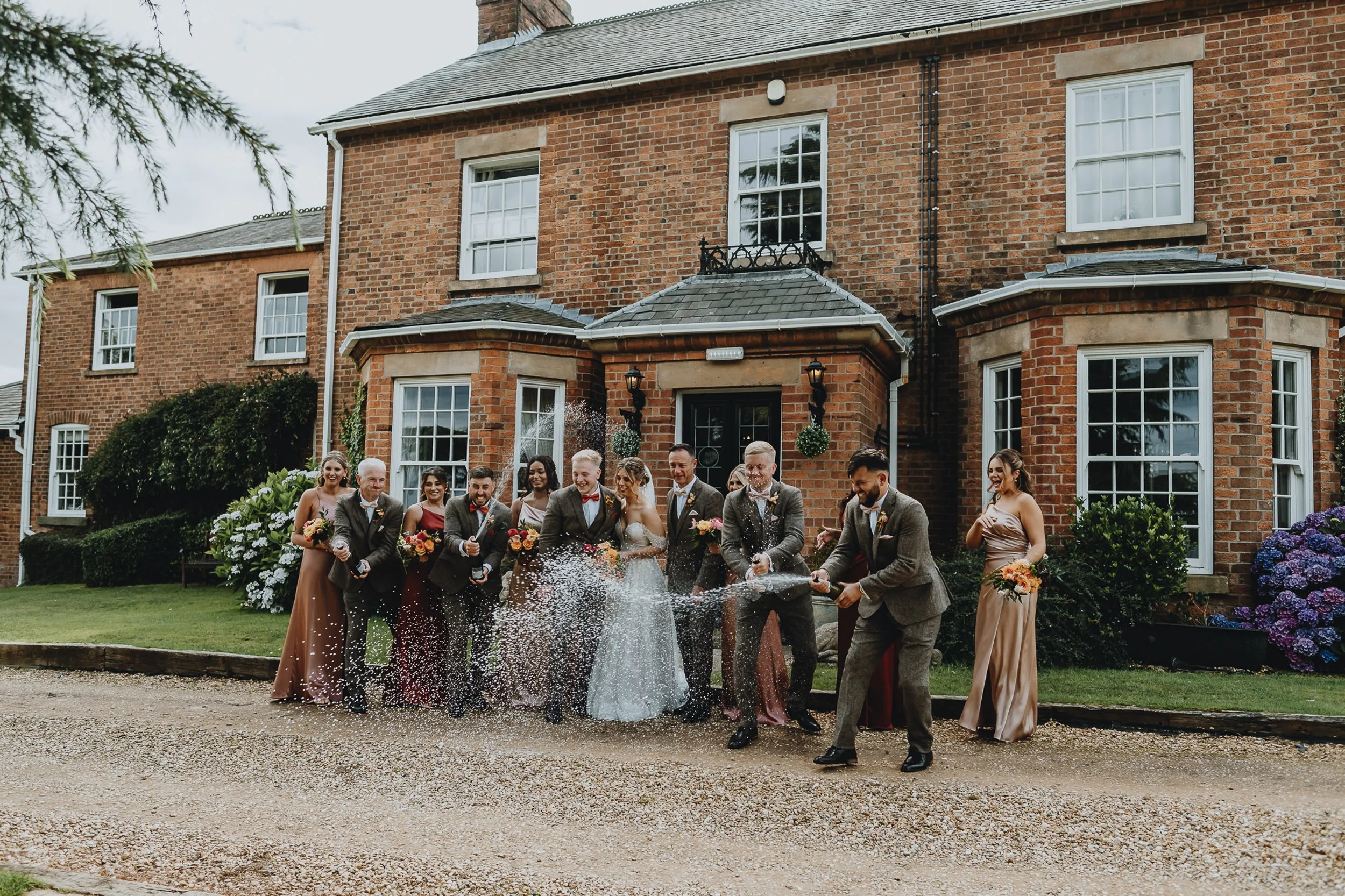 Swancar-farm-wedding-photography-onottighamshire-56.jpg