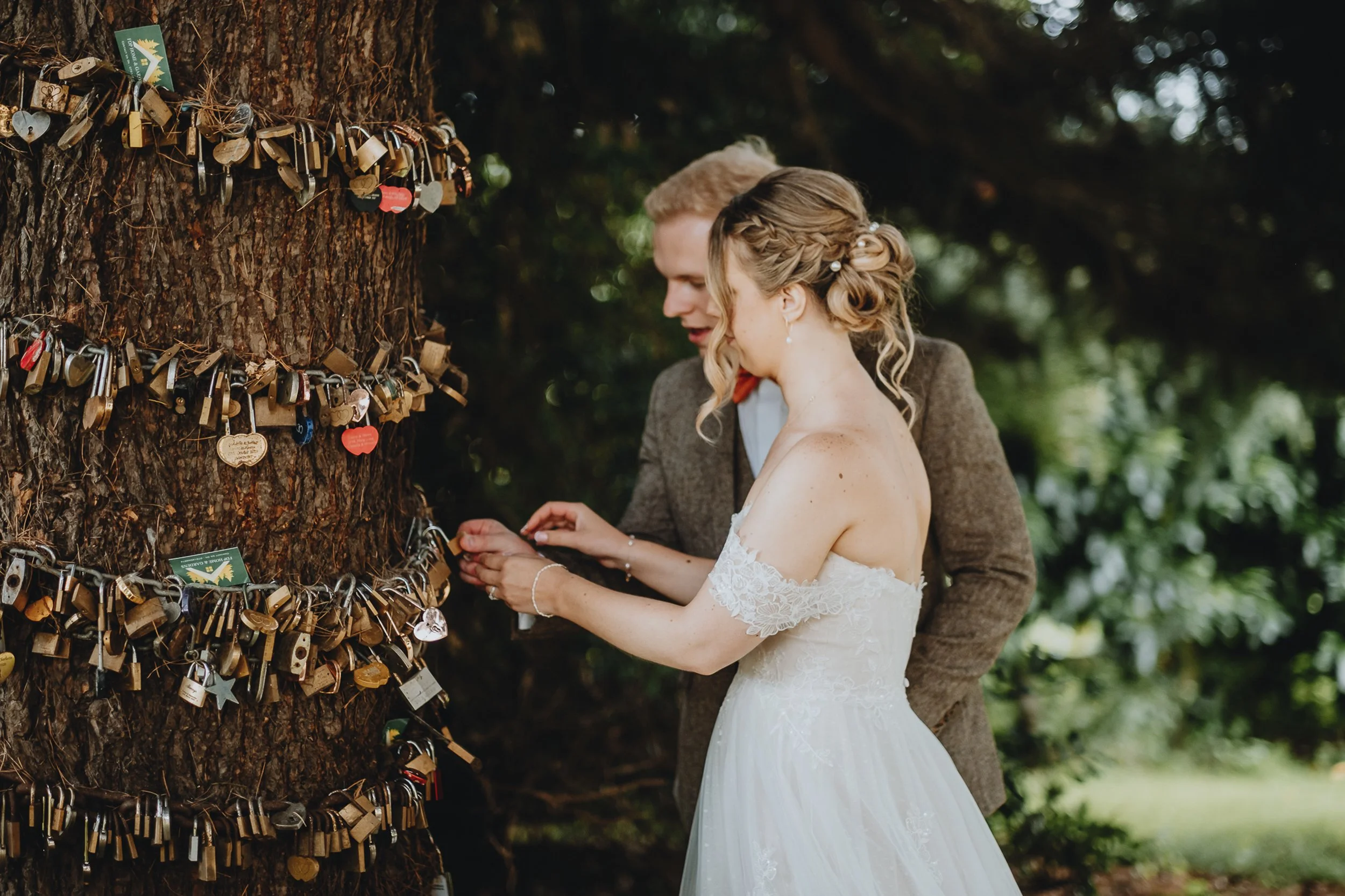 Swancar-farm-wedding-photography-onottighamshire-79.jpg