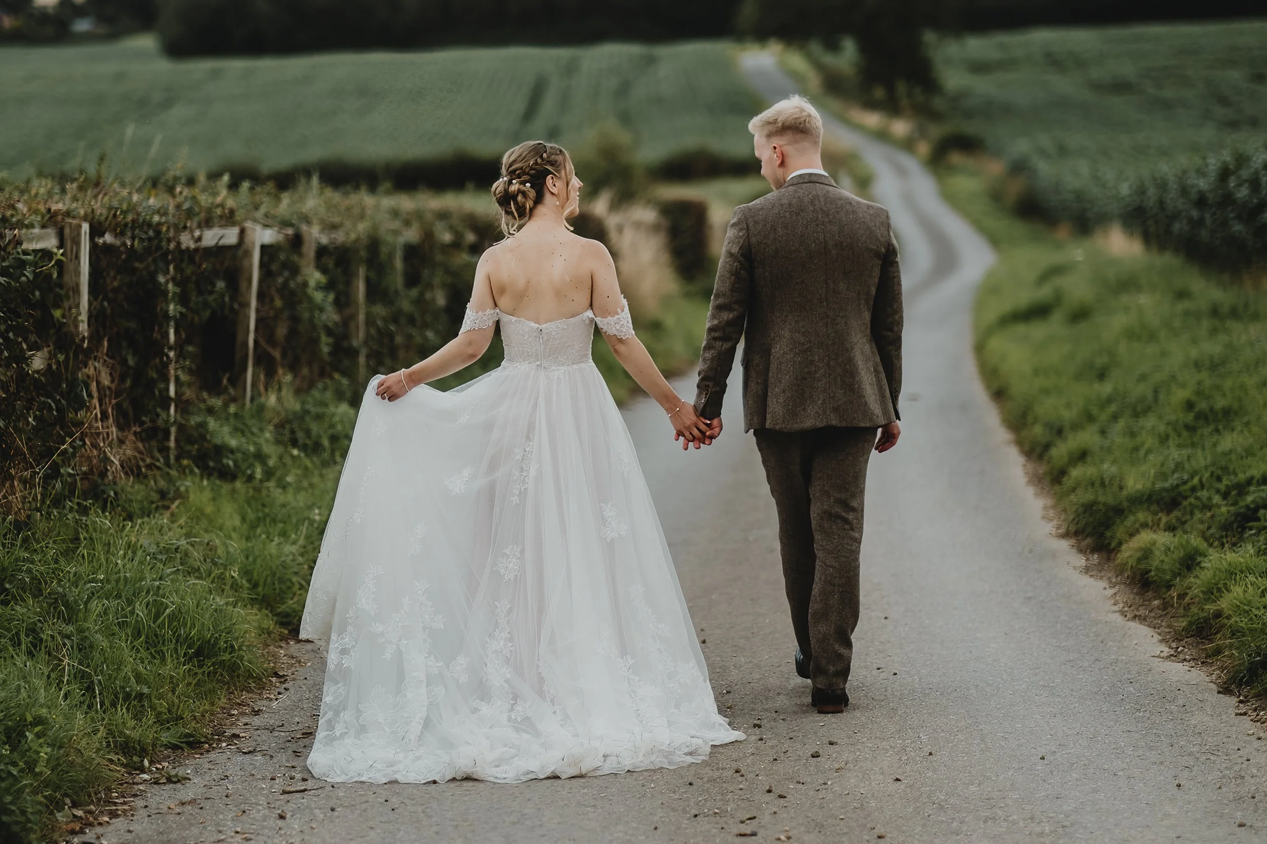 Swancar-farm-wedding-photography-onottighamshire-80.jpg