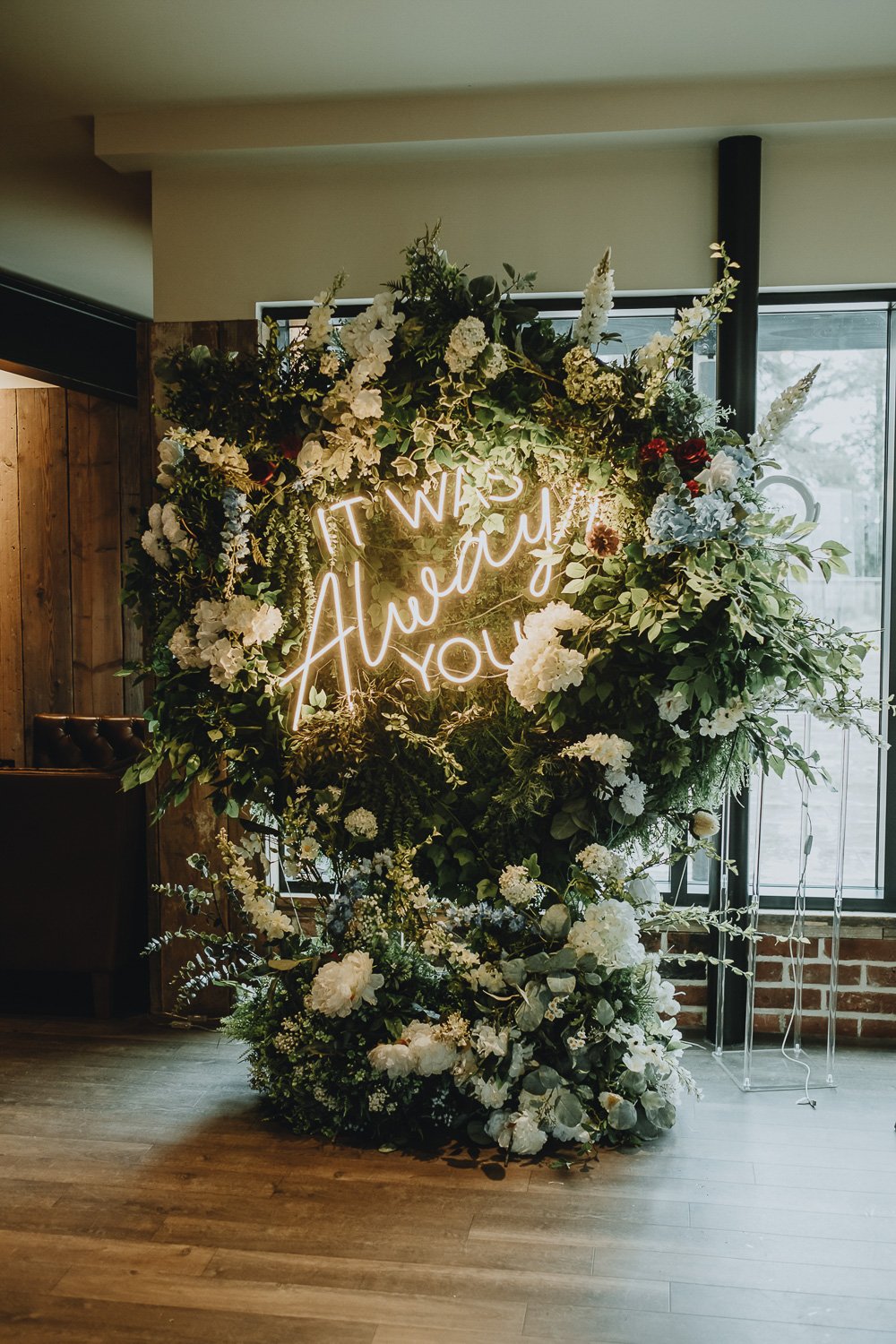 A-Foxtail-Barns-Spring-Wedding-19.jpg