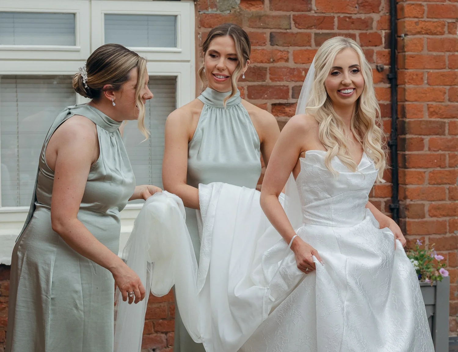 An-Alrewas-Hayes-Luxury-Spring-Wedding-43.jpg
