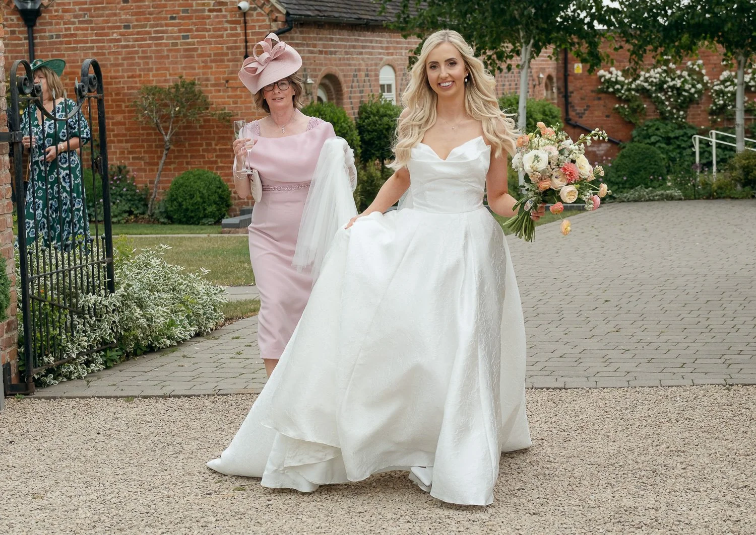 An-Alrewas-Hayes-Luxury-Spring-Wedding-73.jpg