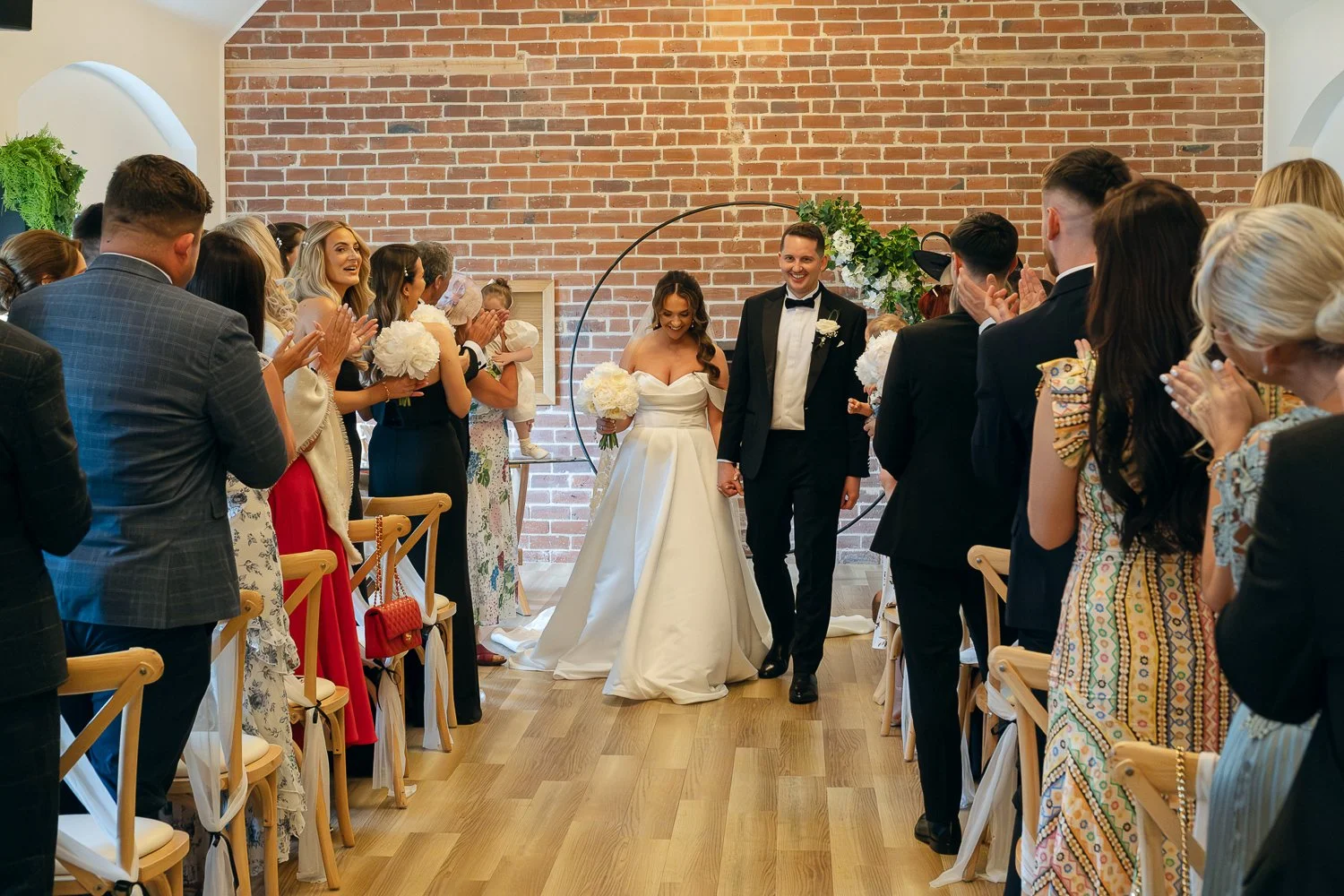 Whistle-barns-Derbyshire-Wedding-Photography-33.jpg