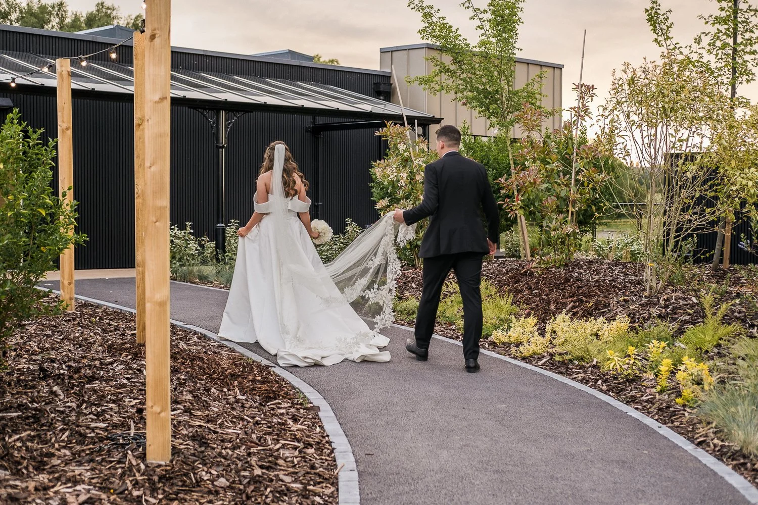 Whistle-barns-Derbyshire-Wedding-Photography-89.jpg