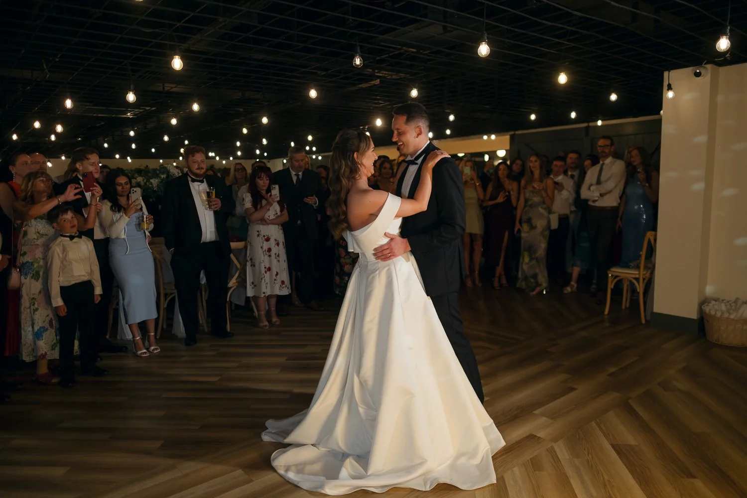 Whistle-barns-Derbyshire-Wedding-Photography-91.jpg