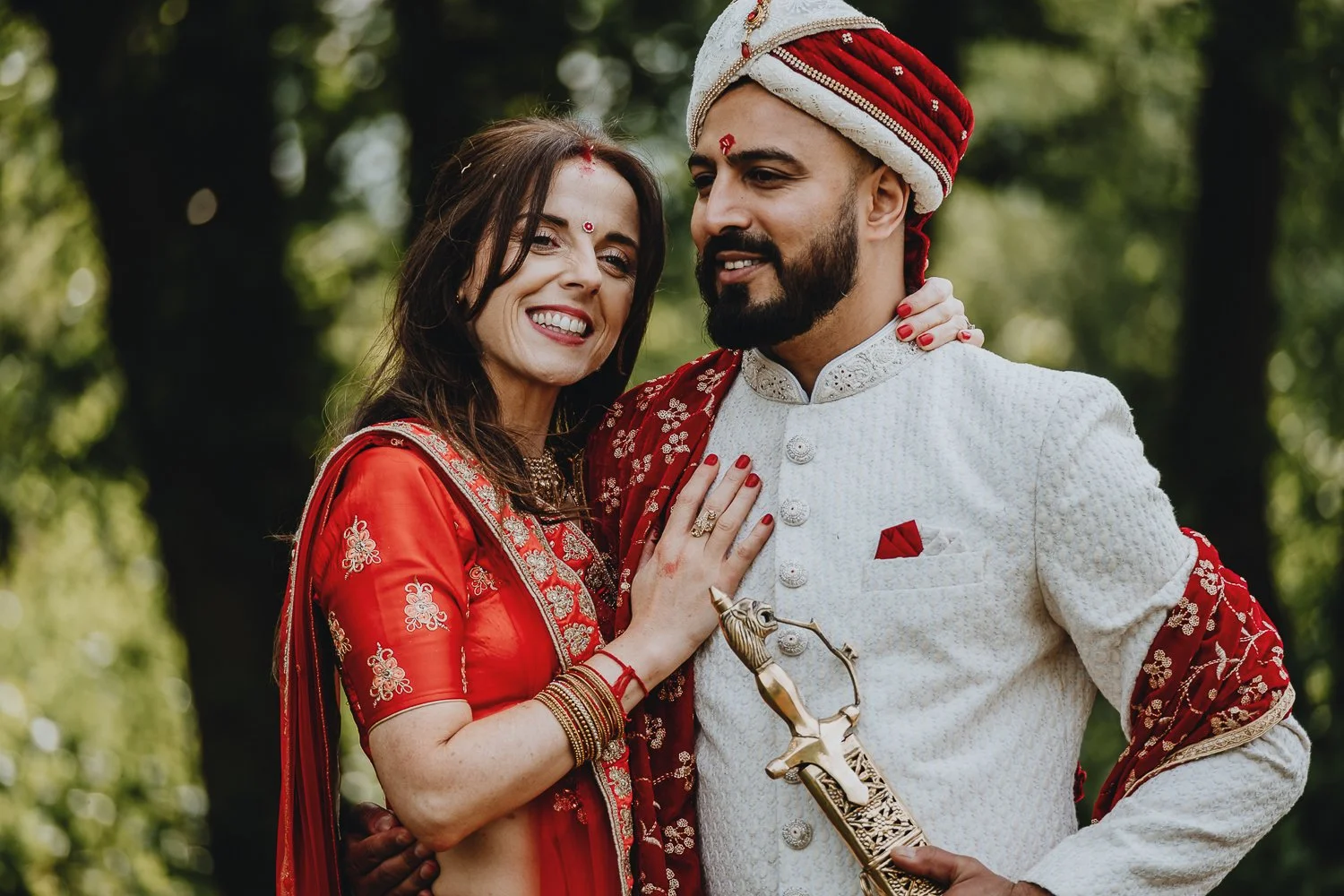 Indian-Fusion-Wedding-Hanbury-Barns-104.jpg