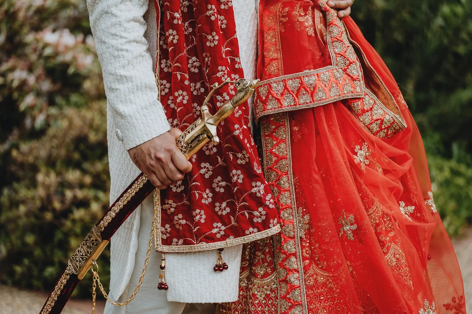 Indian-Fusion-Wedding-Hanbury-Barns-109.jpg
