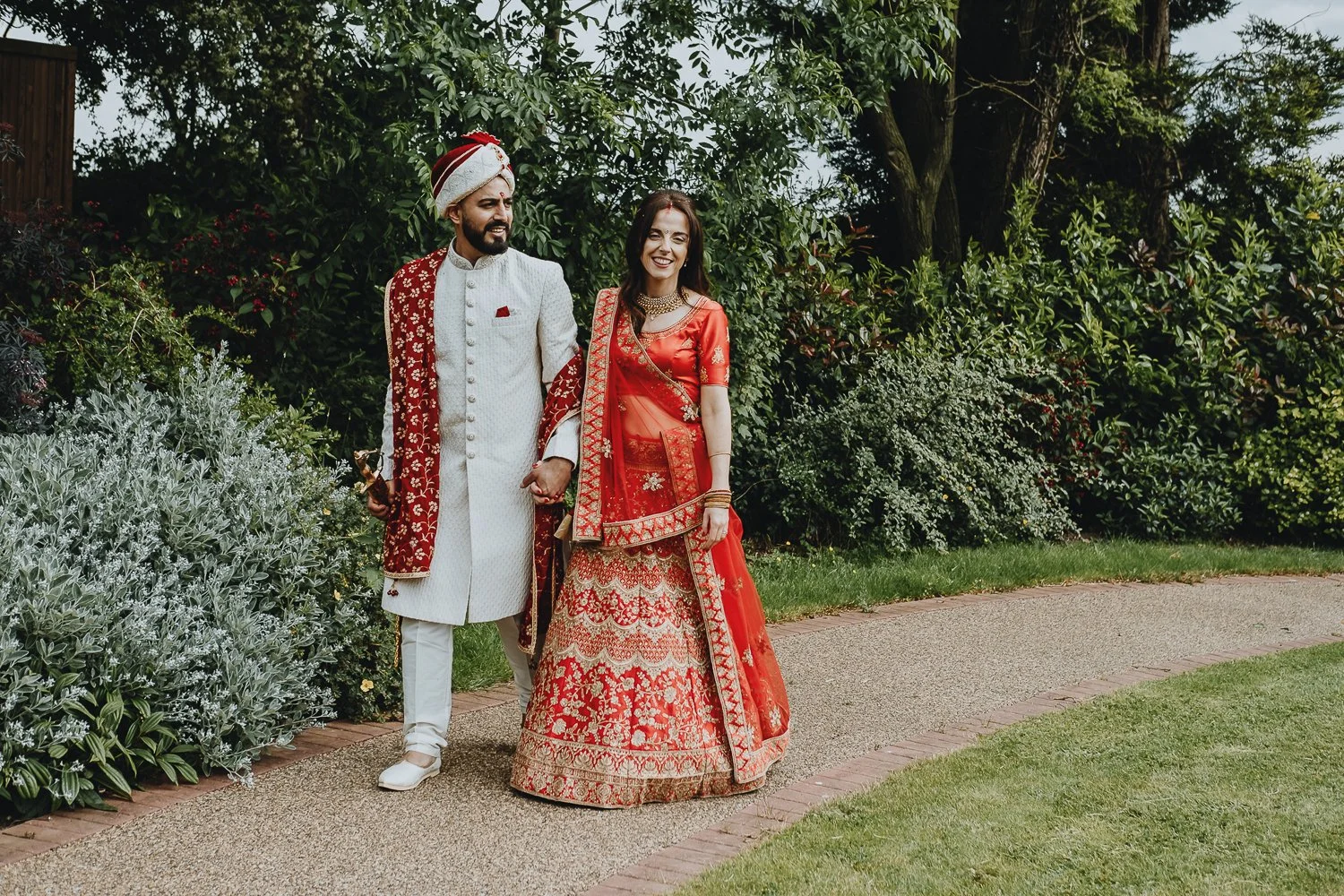 Indian-Fusion-Wedding-Hanbury-Barns-111.jpg