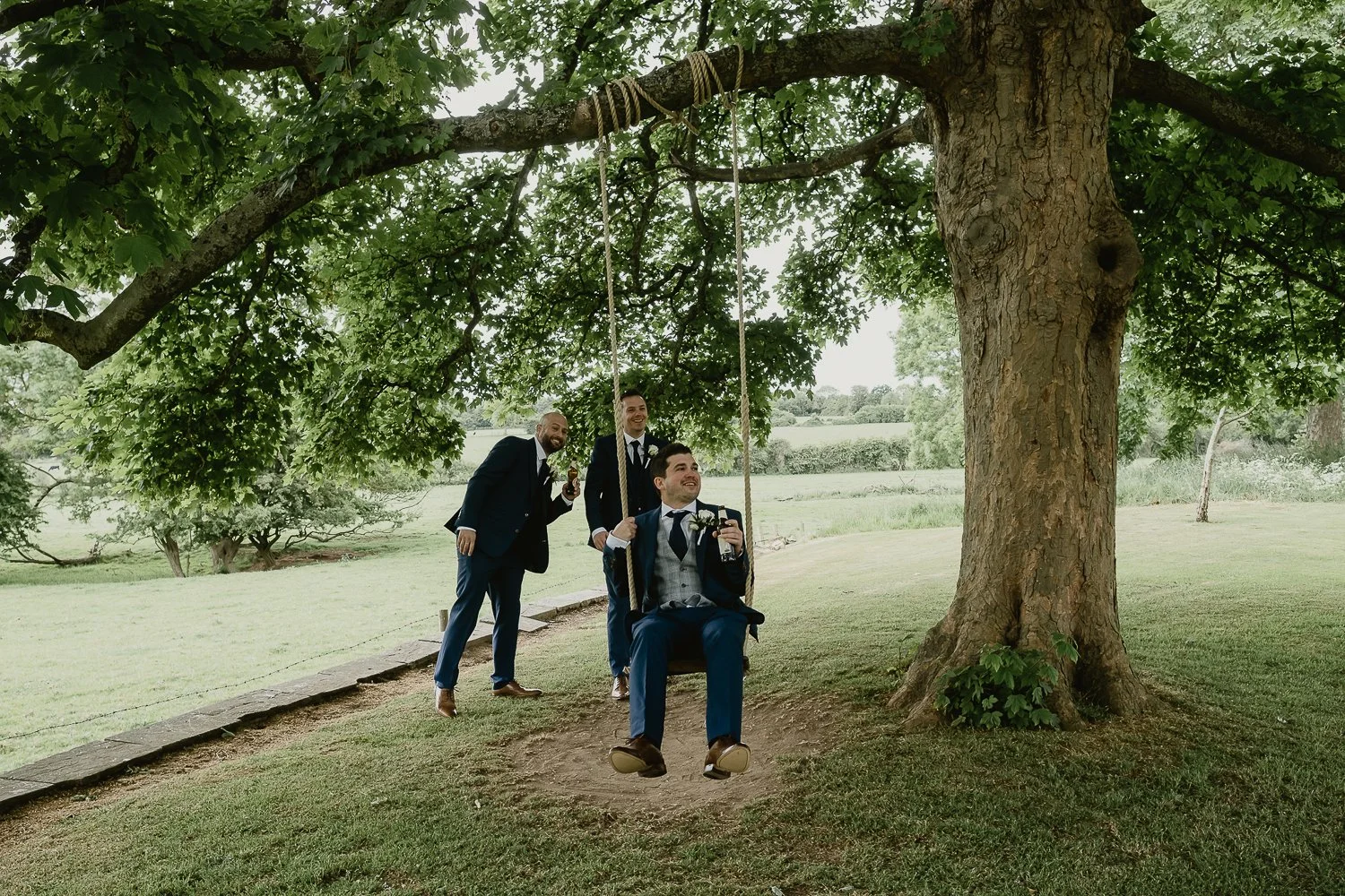 Ashton-Lodge-Country-House-Wedding-Warwickshire-16.jpg