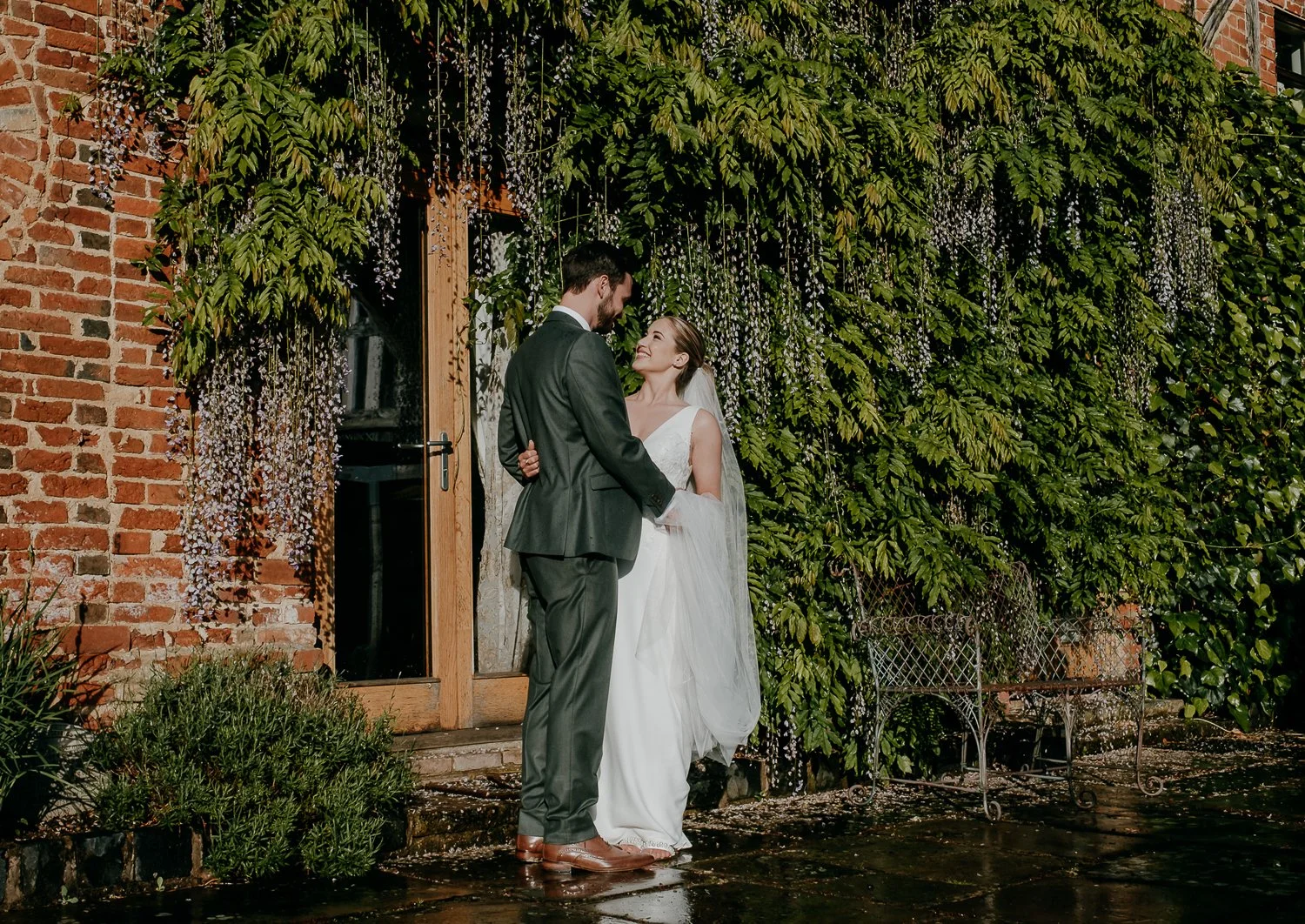 Gorcott-Hall-Wedding-Redditch-74.jpg