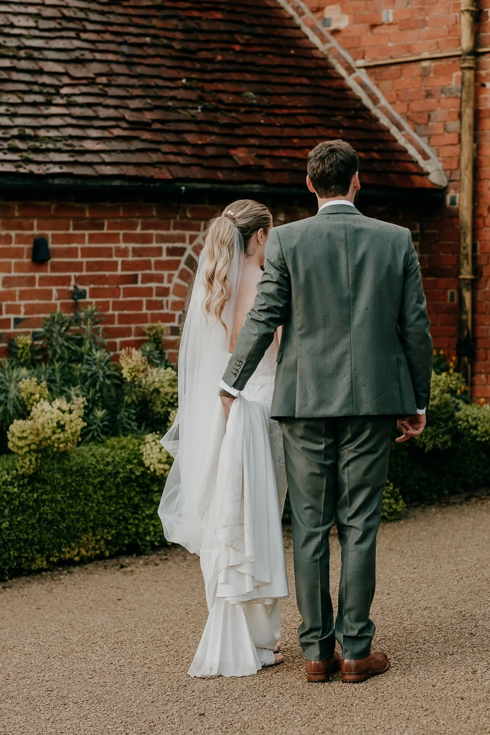 Gorcott-Hall-Wedding-Redditch-75.jpg