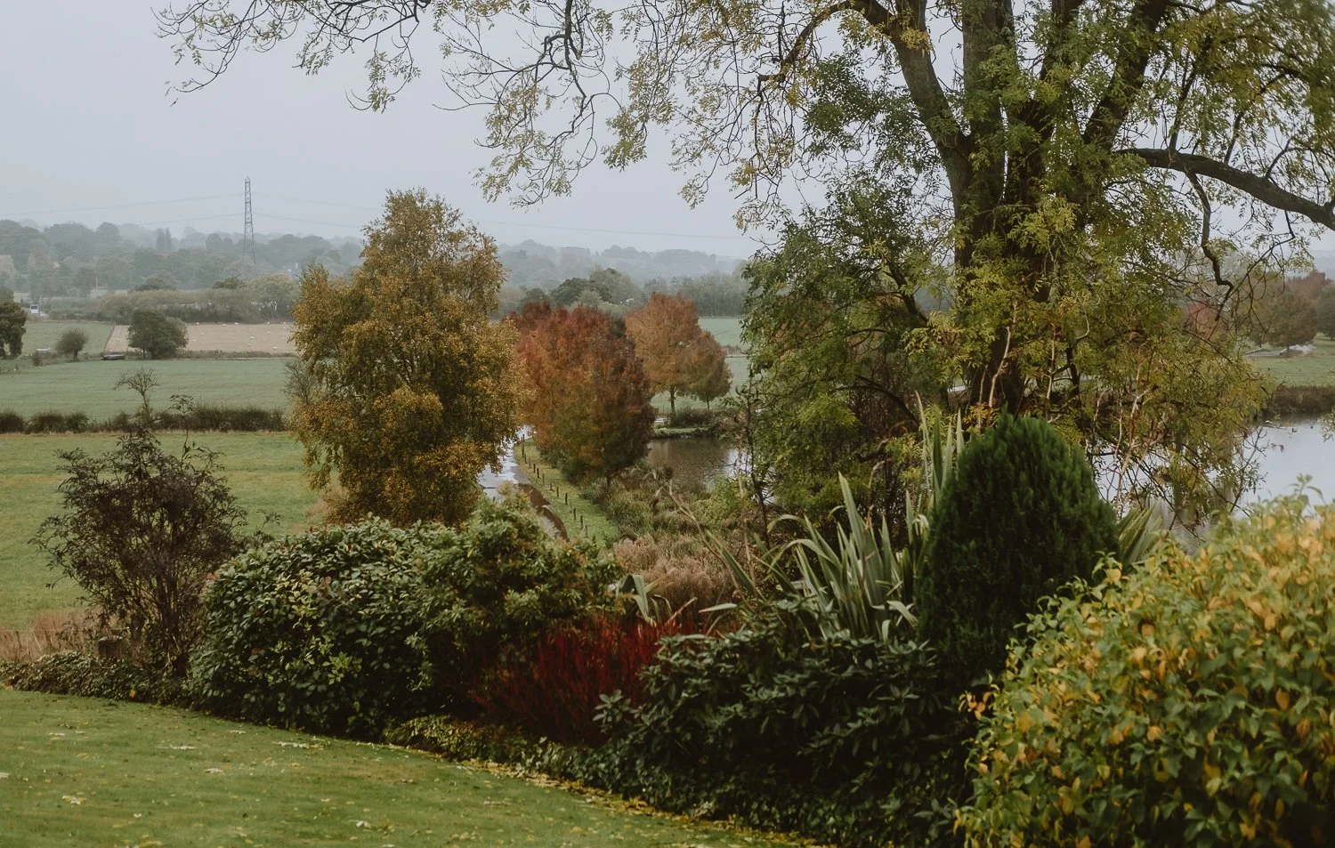 Ashes-Barns-Autumn-Wedding-Staffordshire-24.jpg