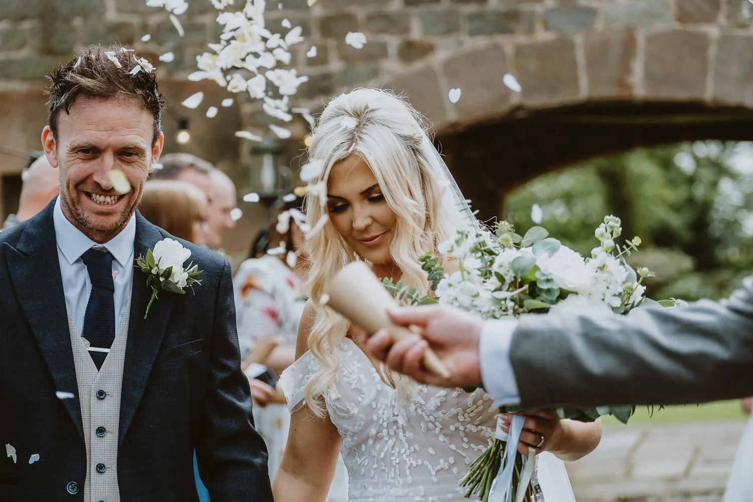 Ashes-Barns-Summer-Wedding-Staffordshire-38.jpg