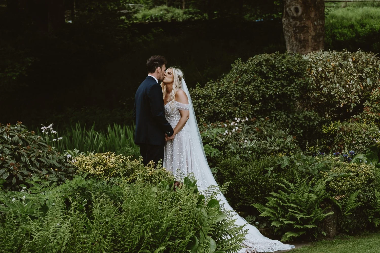 Ashes-Barns-Summer-Wedding-Staffordshire-78.jpg
