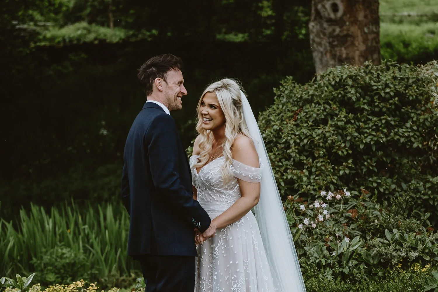 Ashes-Barns-Summer-Wedding-Staffordshire-79.jpg