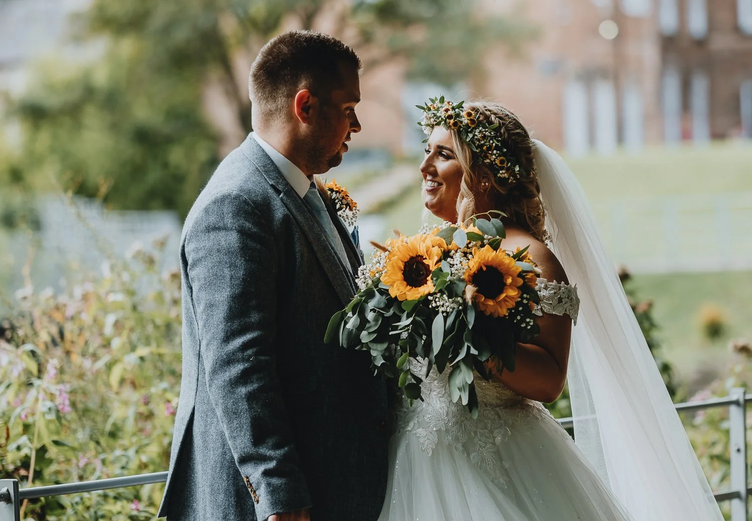 Sunflower-Theme-West-Mill-Wedding-112.jpg