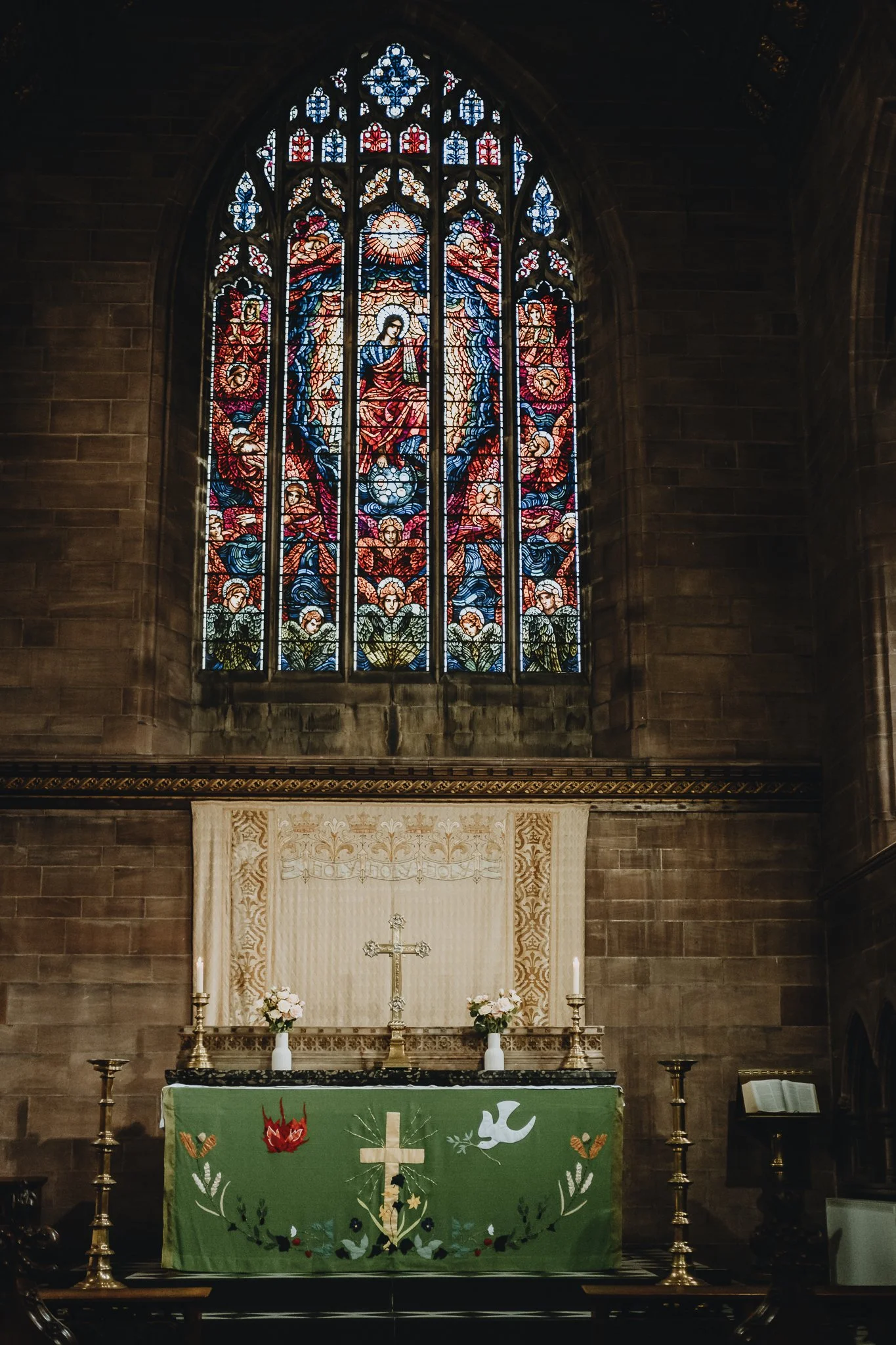 St-Marys-Church-Stretton-Burton-Town-Hall-Wedding028.jpg