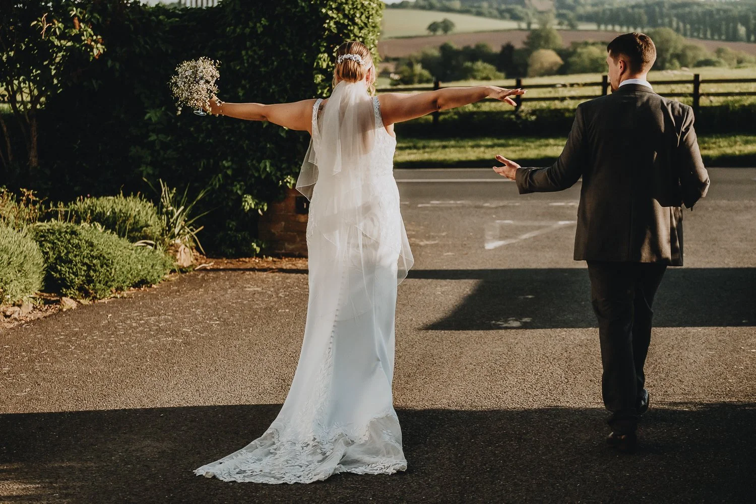 Donington-Park-Farmhouse-Wedding-Photography-107.jpg