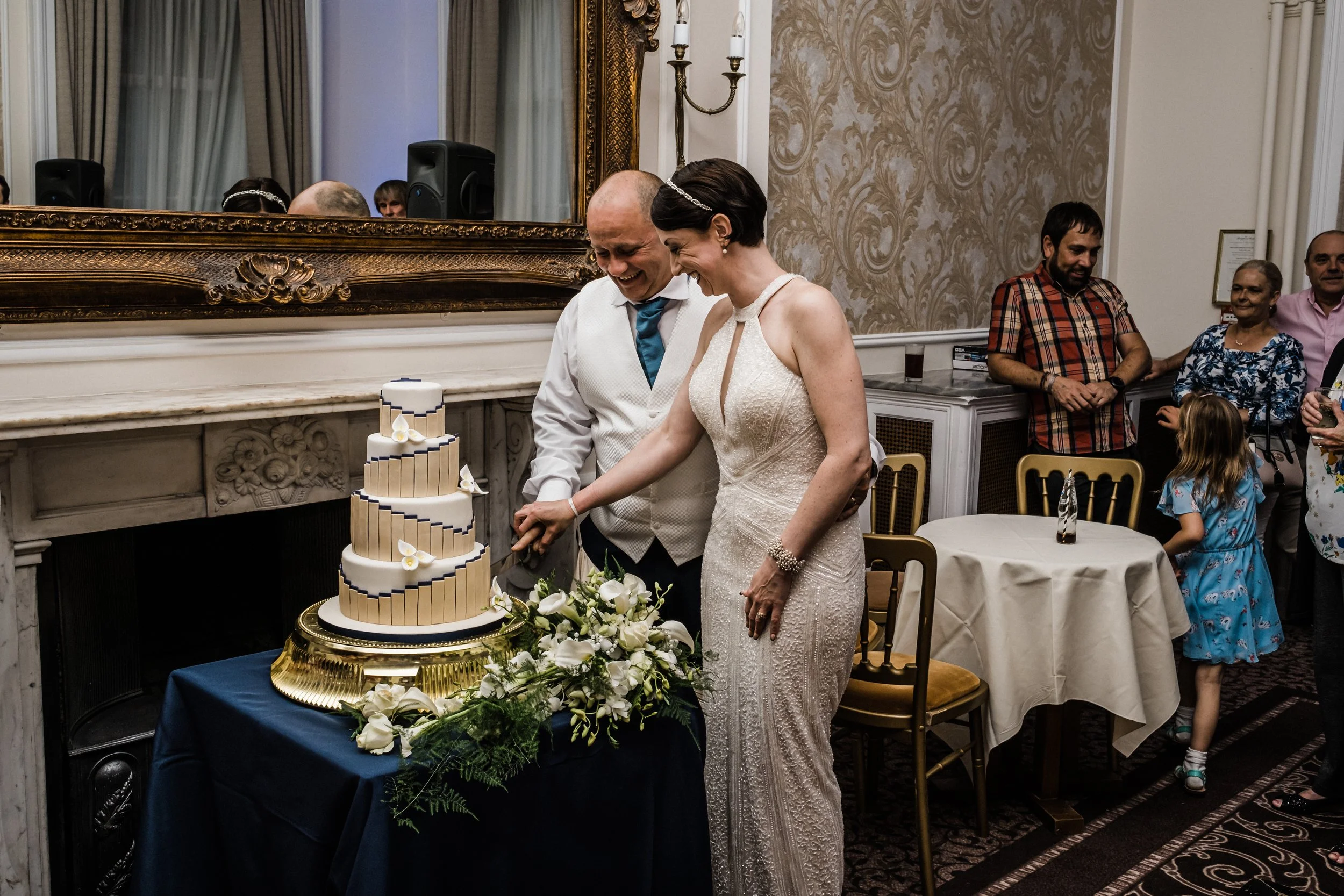 Gatsby inspired bridal portrait with timeless elegance