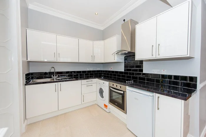 arlington_suites_kitchen.jpg