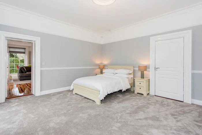 arlington_suites_spacious_bedroom.jpg