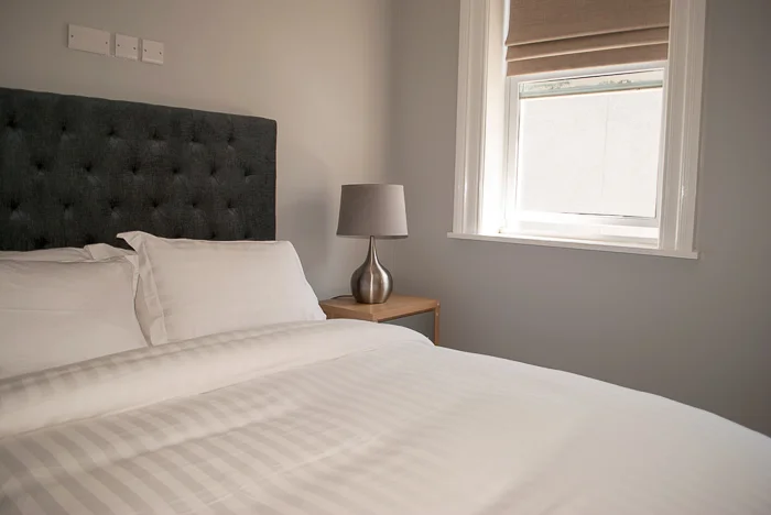 arlinton_suites_lamp.jpg