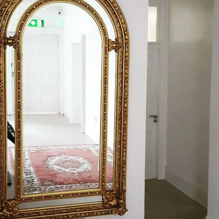 arlington_suites_mirror_hallway.jpg