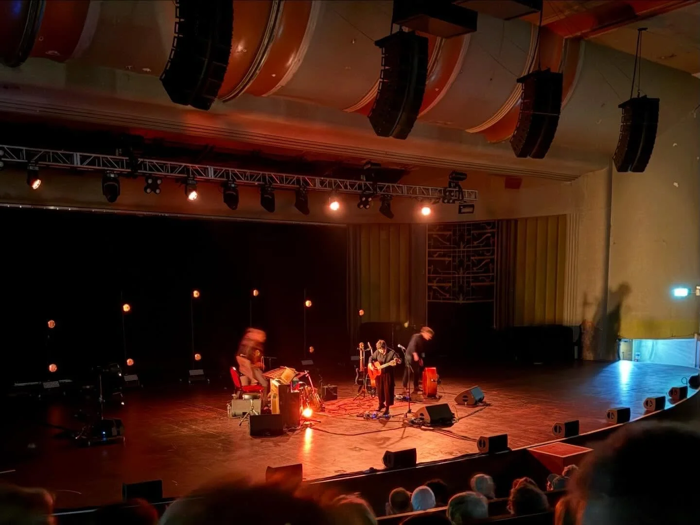 The brilliant @lisaoneillmusic at EARTH Hackney tonight.