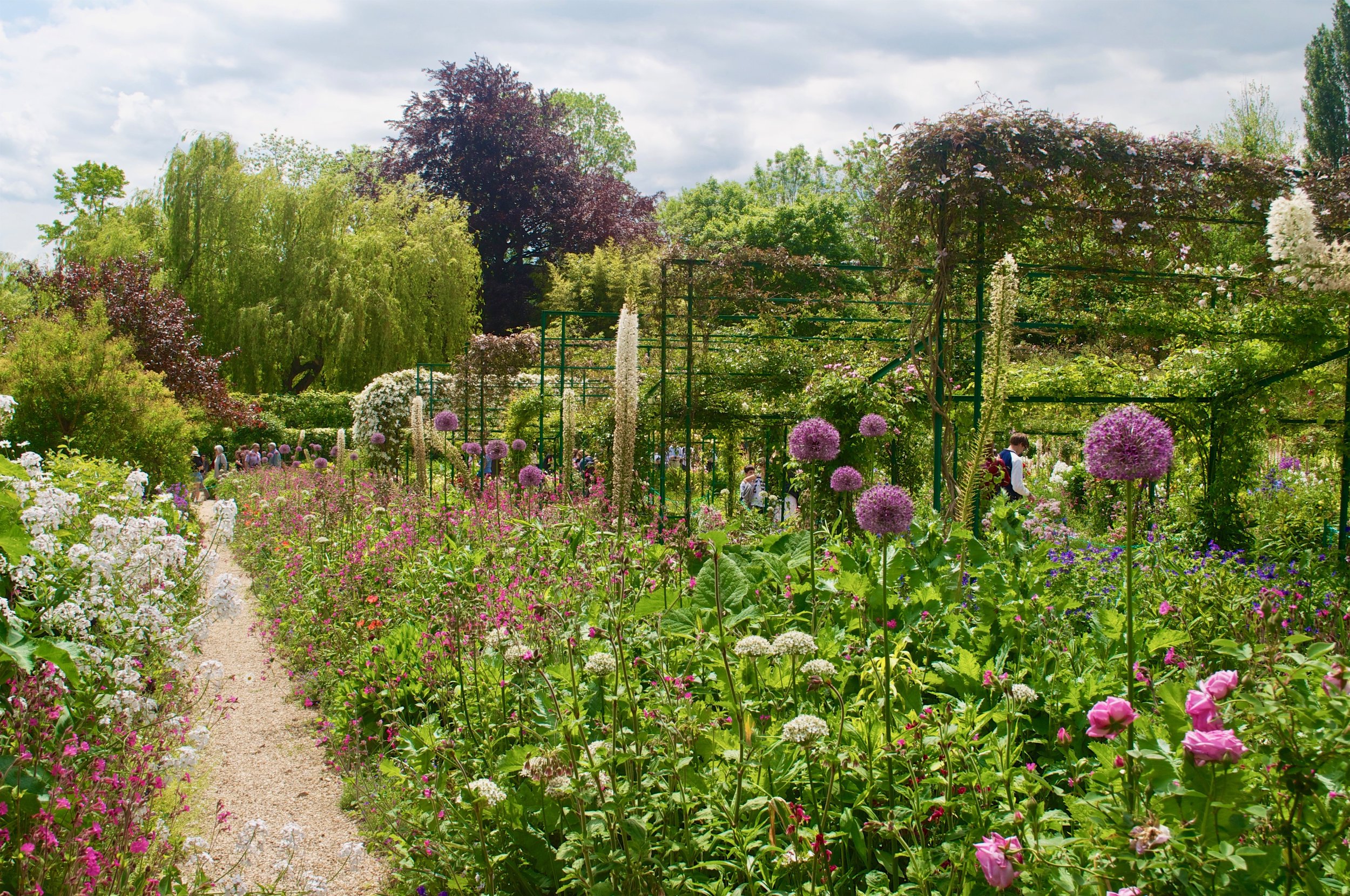 The Ultimate Northern France Itinerary - Giverny, Monet Gardens #monetgardens #giverny #france