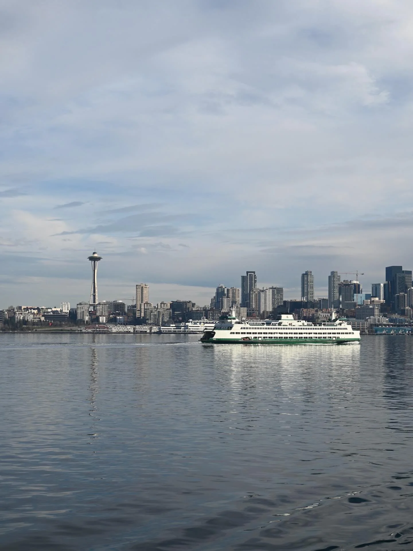 Skyline views, ferry rides, no complaints.
.
.
#optoutside #pugetsound #ferry #seattle #washington #water #spaceneedle #travel #pnwlife #skyline #clouds