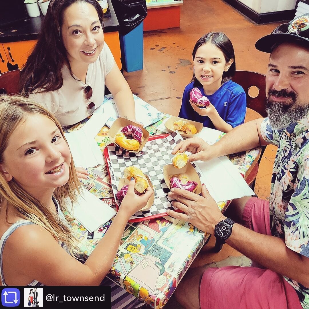 We had so much fun creating a memorable afternoon for this sweet family ☺️ thanks for your kind words @lr_townsend!! #repost 
&hellip;&hellip;&hellip;&hellip;.
 @ashevilledetours was hands down the best way to discover downtown Asheville. We discover