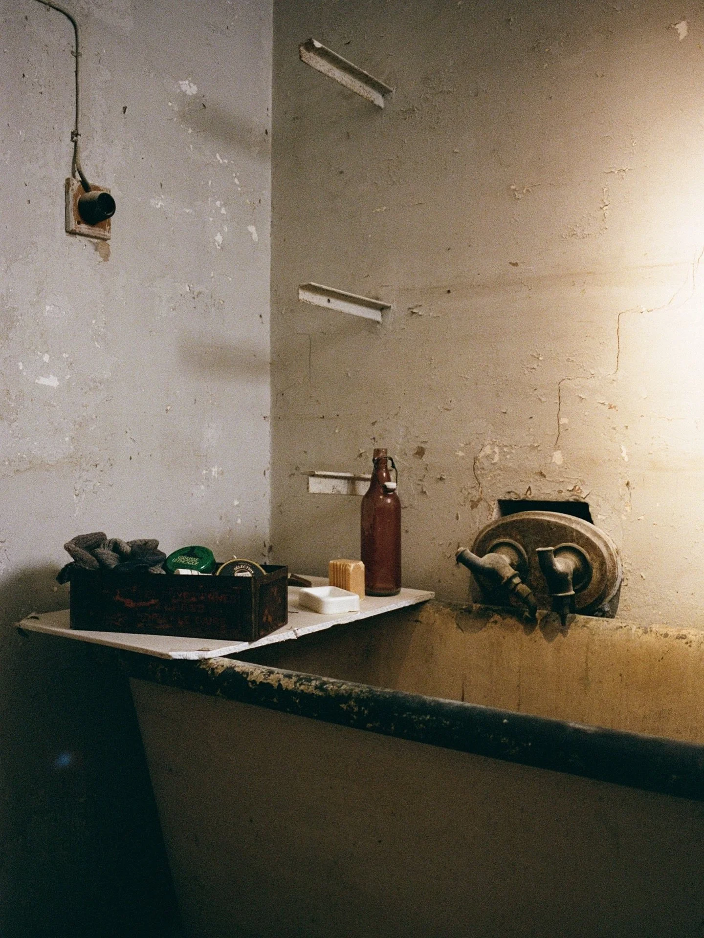 Les bains Pommer, Avignon  Restauration 🤌🏼 #analog @villedavignon