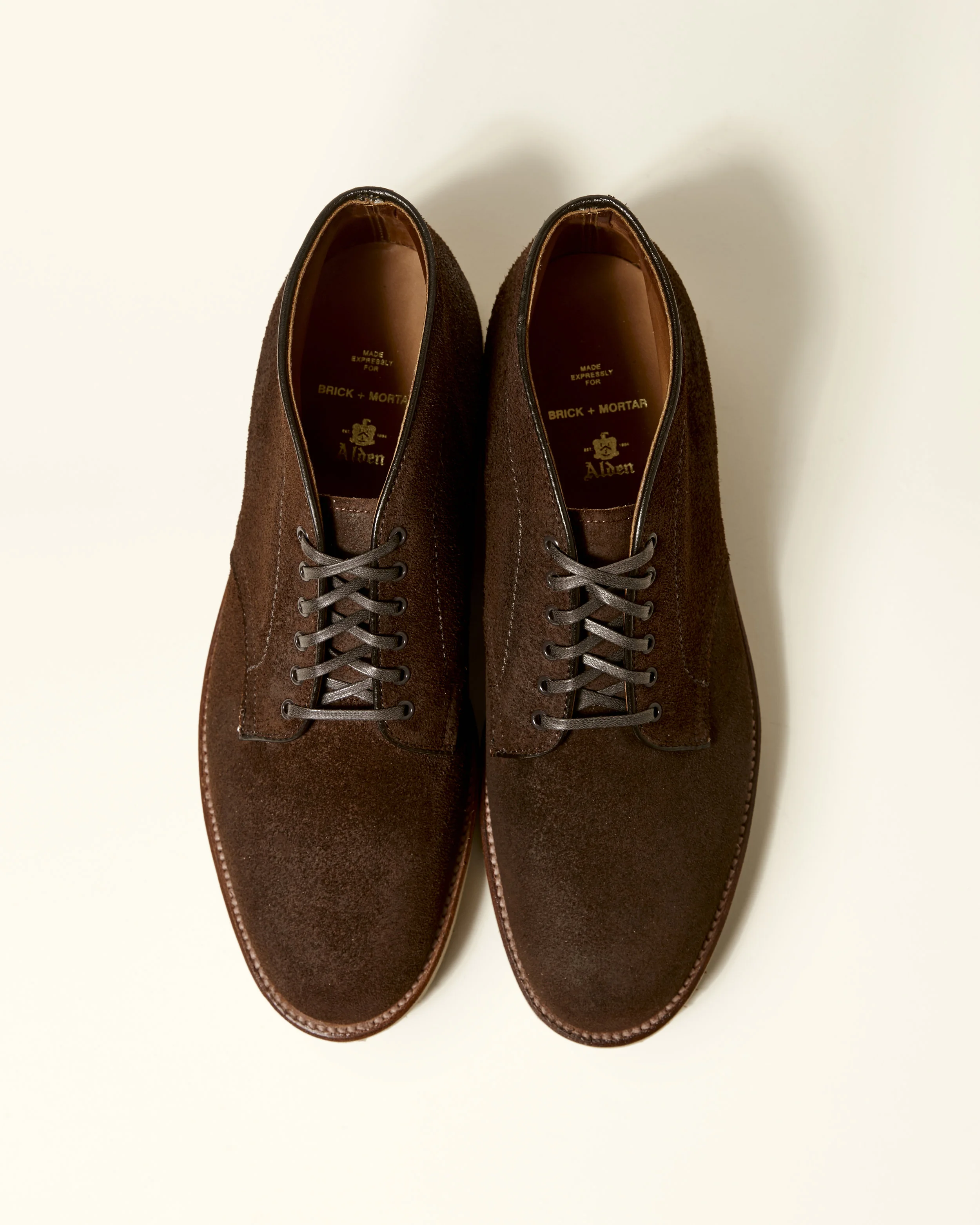 D8824_ReverseTobaccoChamois6EyeletChukka_Alt4.jpg