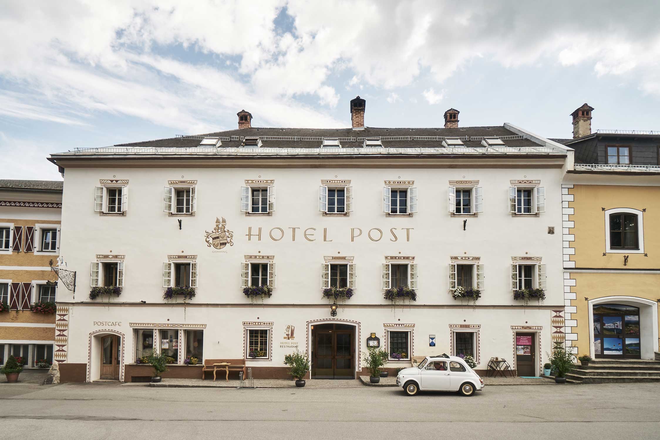 marktplatz-mauterndorf-mit-hotel.jpg