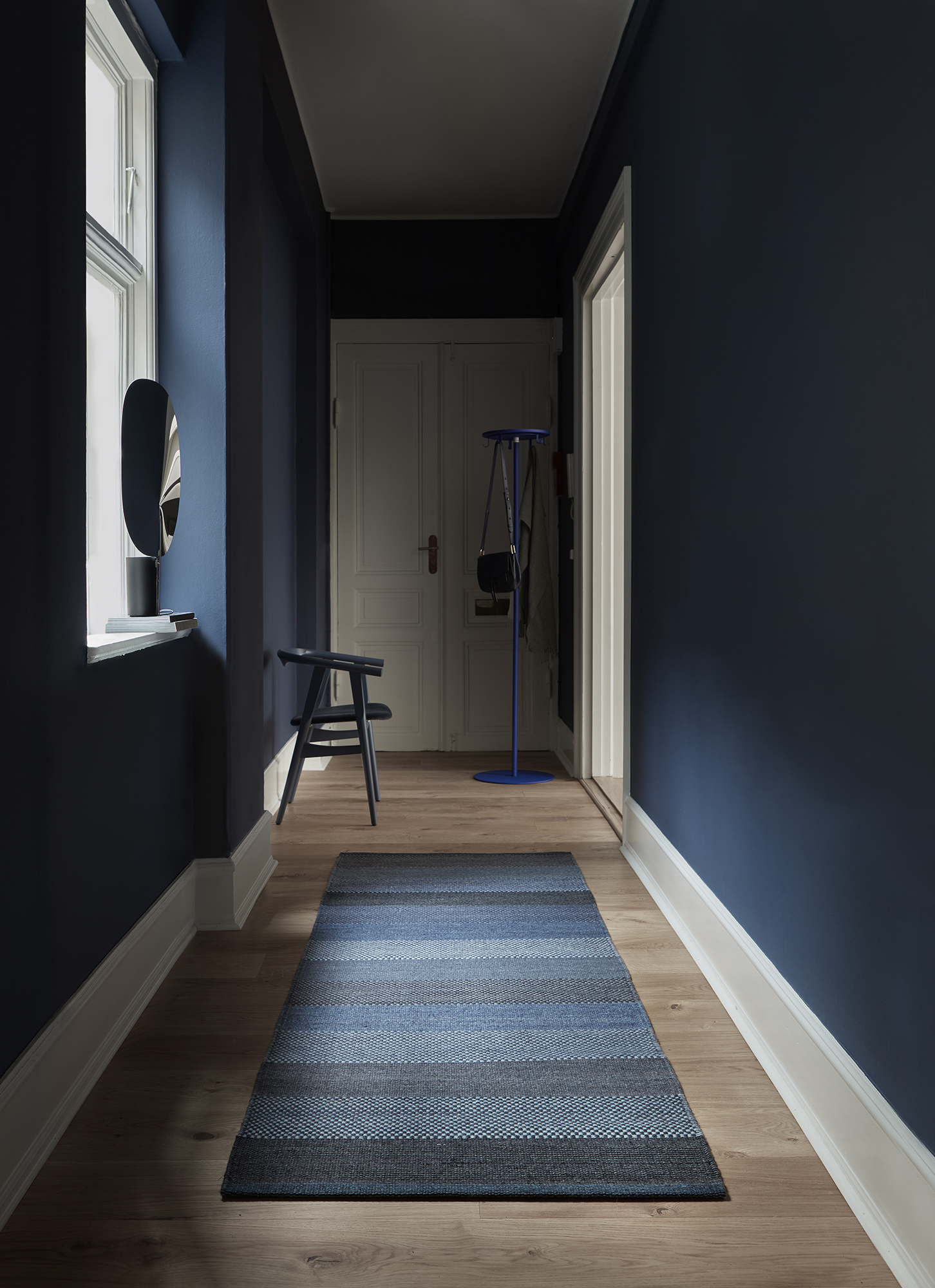 Fabula_Veronica_Rug_Blue_Wool_1717_A_300dpi_Large-2.jpg