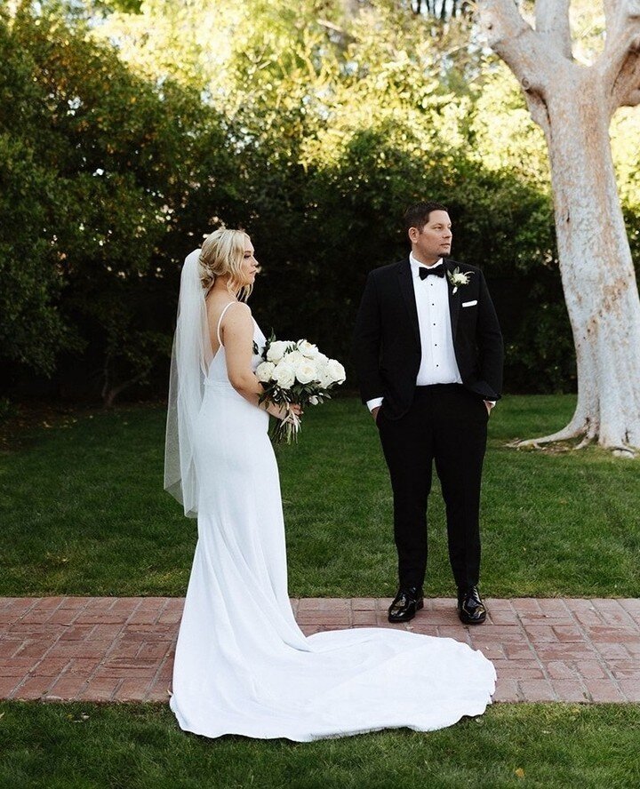 The Unsinger's wedding was a classic bride's dream 🖤 Stunning #MoondanceBride Stephanie floated down the aisle in Emerson by @akristinbridal ⁠
⁠
📷️: @heidii_parra⁠
⁠
#moondancebridal #weddingdress #akbride #alyssakristin #weddingdresses #bridalbout