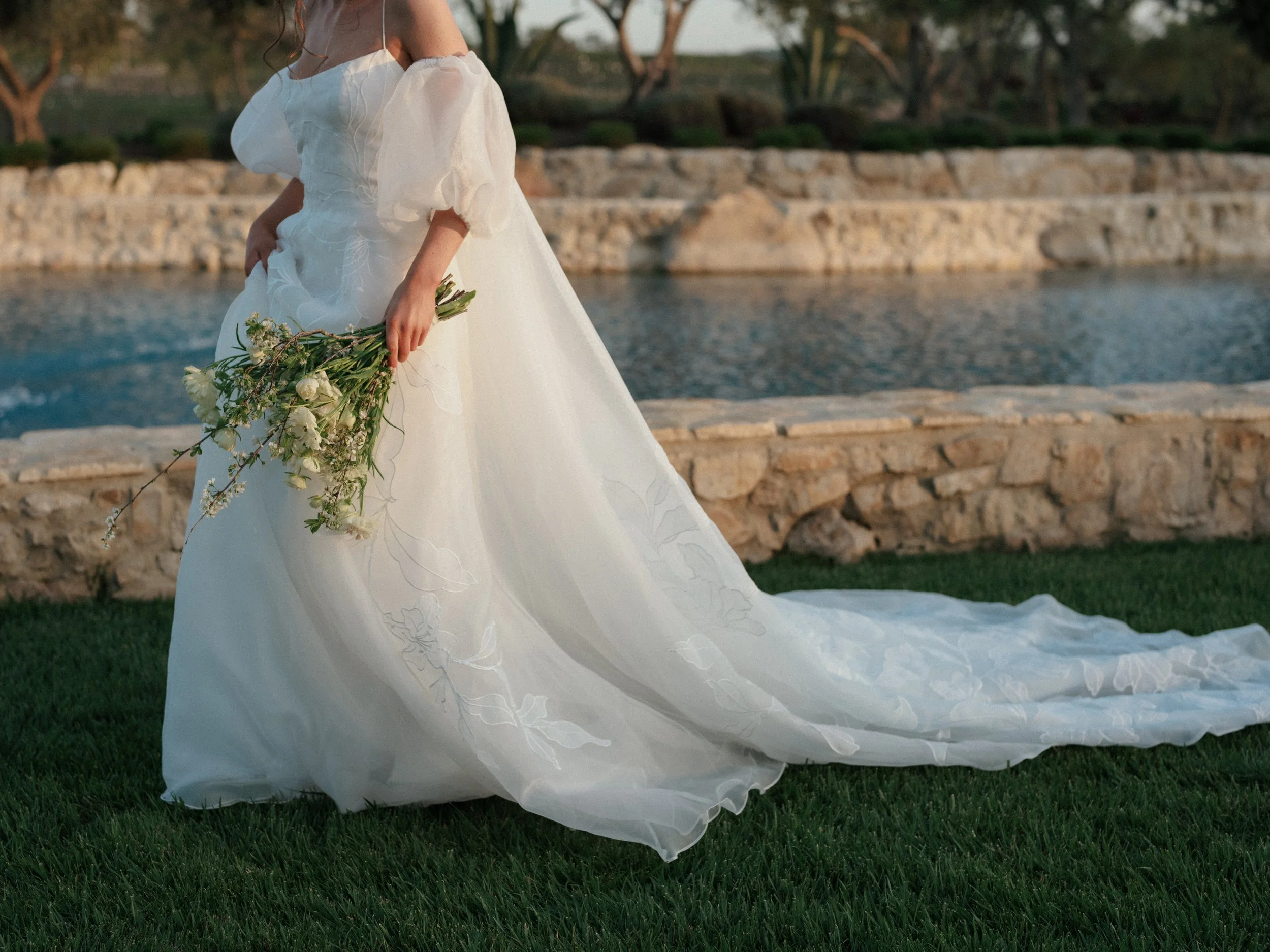 Navigating your bridal budget: Your 2025 Guide to Timeless Wedding Dress Shopping