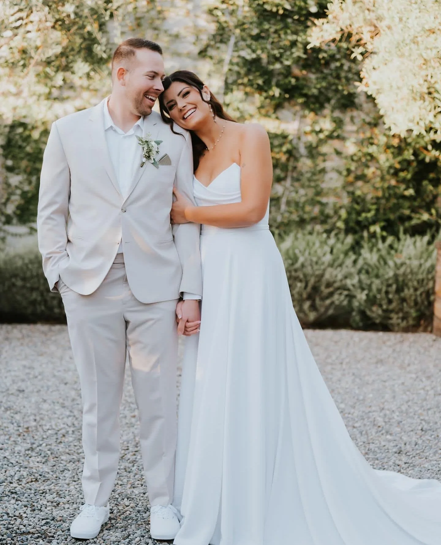 moondancebridal_1705684099_3283838541958947786_2895992401.jpg
