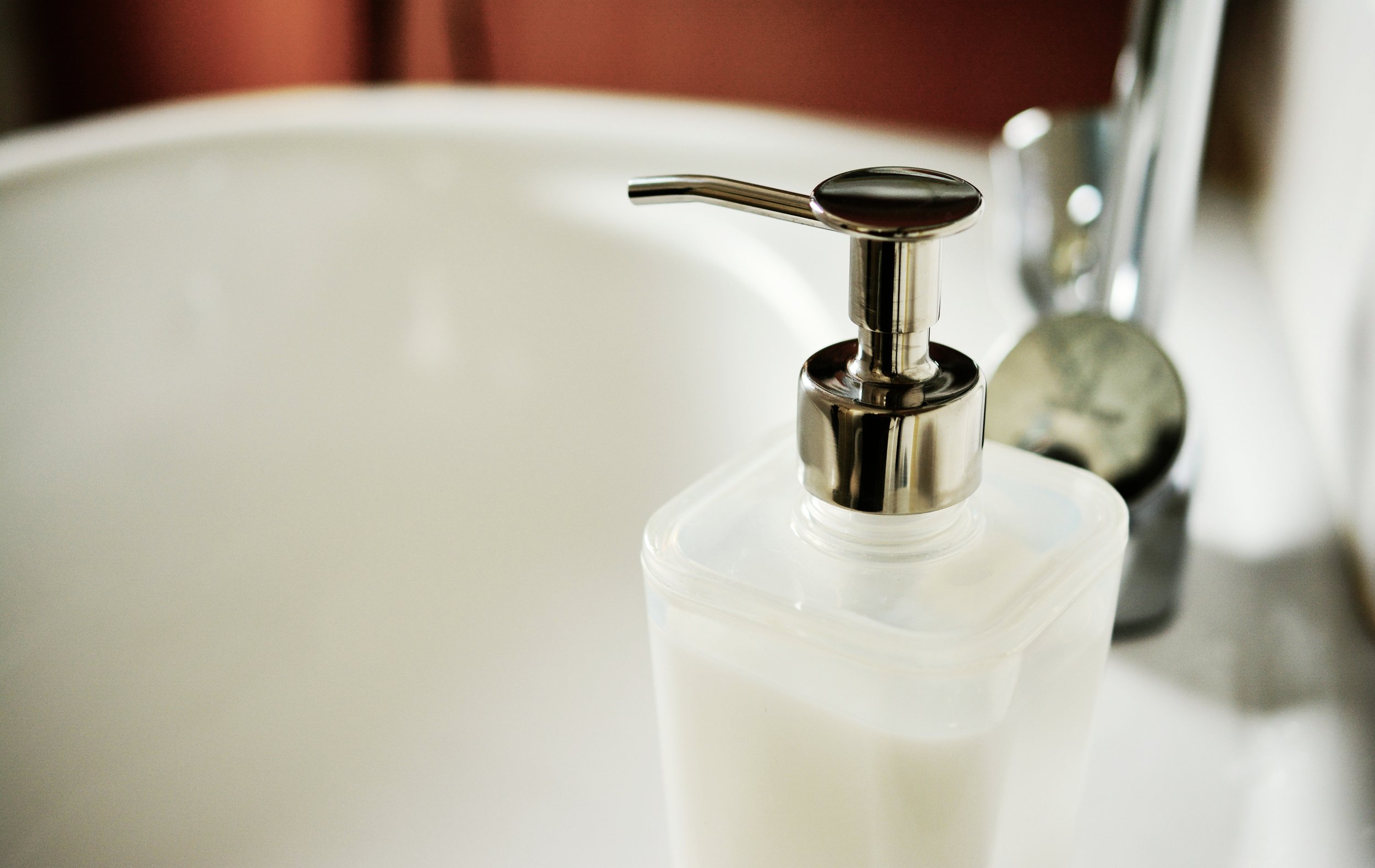 bathroom-bottle-clean-433624.jpg