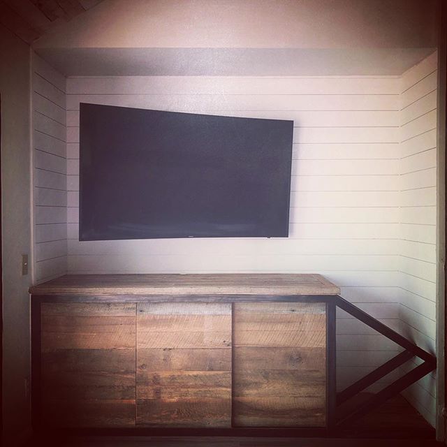 Built in TV entertainment system with fire wood storage on the side. .
.
.
.
.
#woodworking #wood #country #craftsman #design #new #rustic #farm #reclaimedwood
