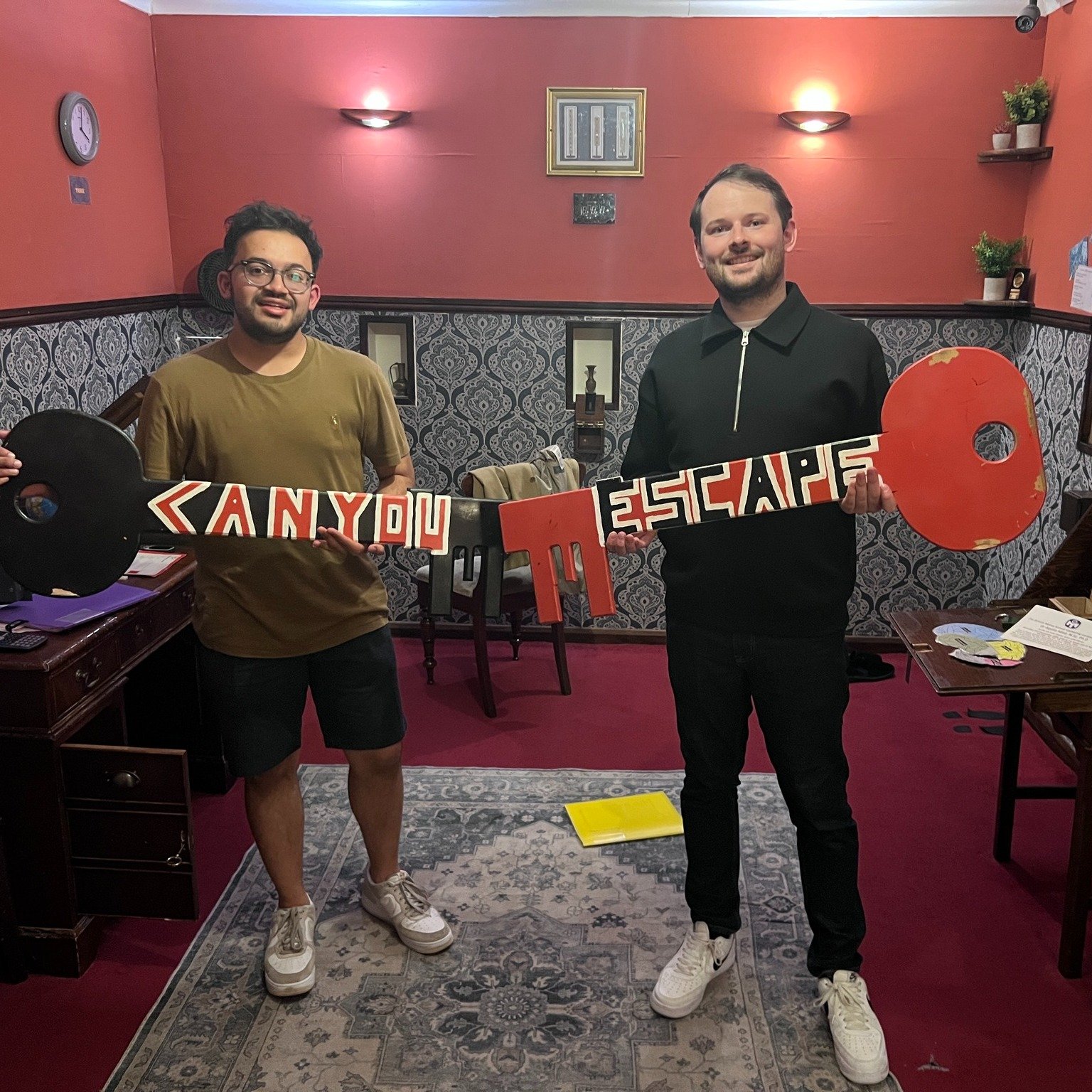 🚨Saturday&rsquo;s filling up fast 🚨
Still no plans? This is your sign.
Grab your team and take on the challenge before the best times go.

Book here 👇
https://canyouescapeyork.resova.co.uk/items/availability