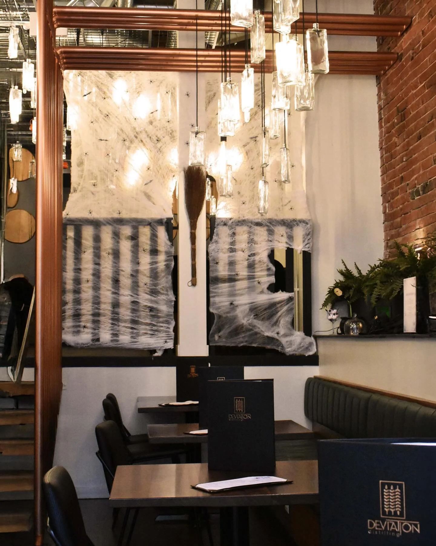 Where contrast meets craft &mdash; our design for Deviation Distilling sets the mood for every pour. It&rsquo;s dark, dramatic, and distinctly Denver &mdash; the details were designed and built to make a statement.

@unum_collaborative 
@deviationdis